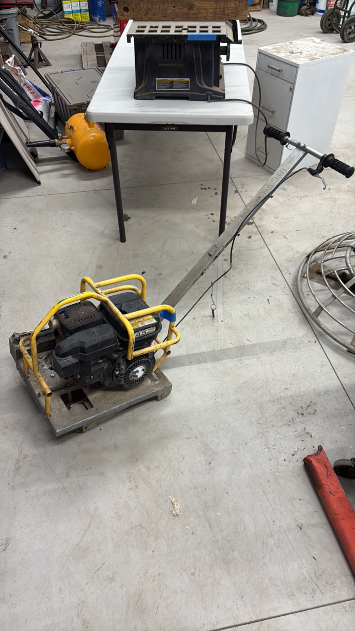 lot 34 image: Plate Compactor