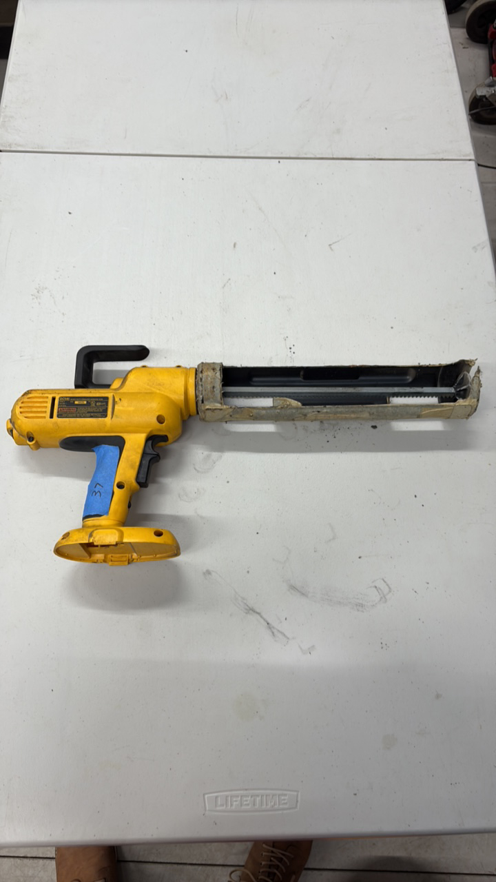 lot 37 image: DeWalt Heavy Duty Cordless Adhesive Gun DC546