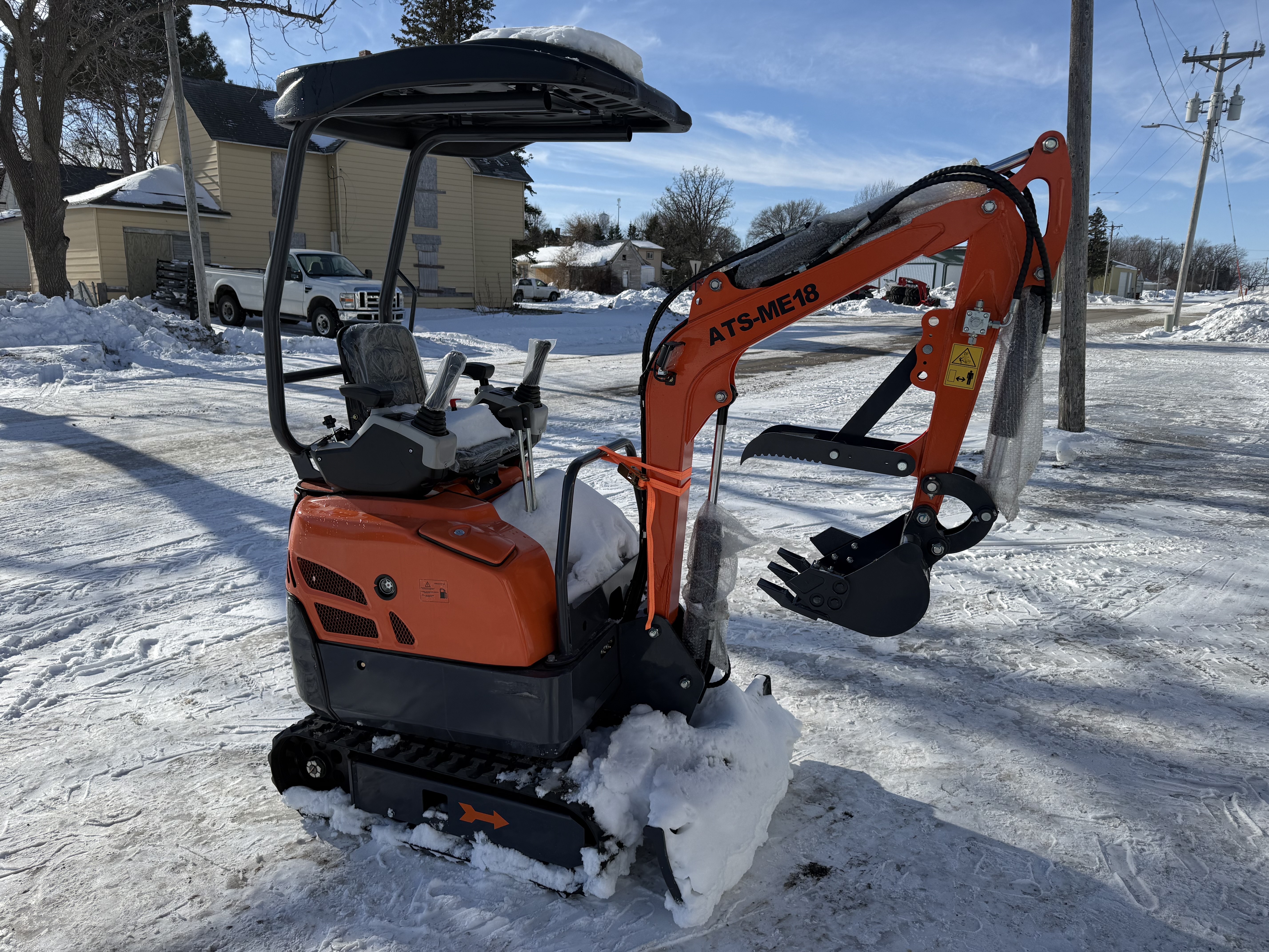 lot 115 image: ATS-ME-18 Mini Excavator with Pilot Operation