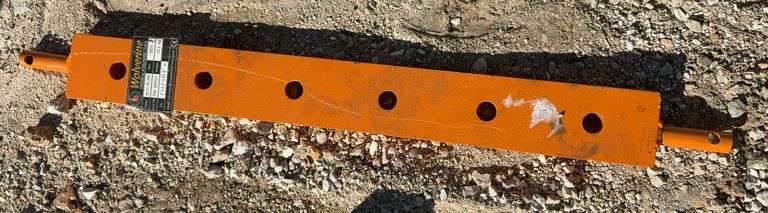 lot 23 image: 3 Point Drawbar (qc11)