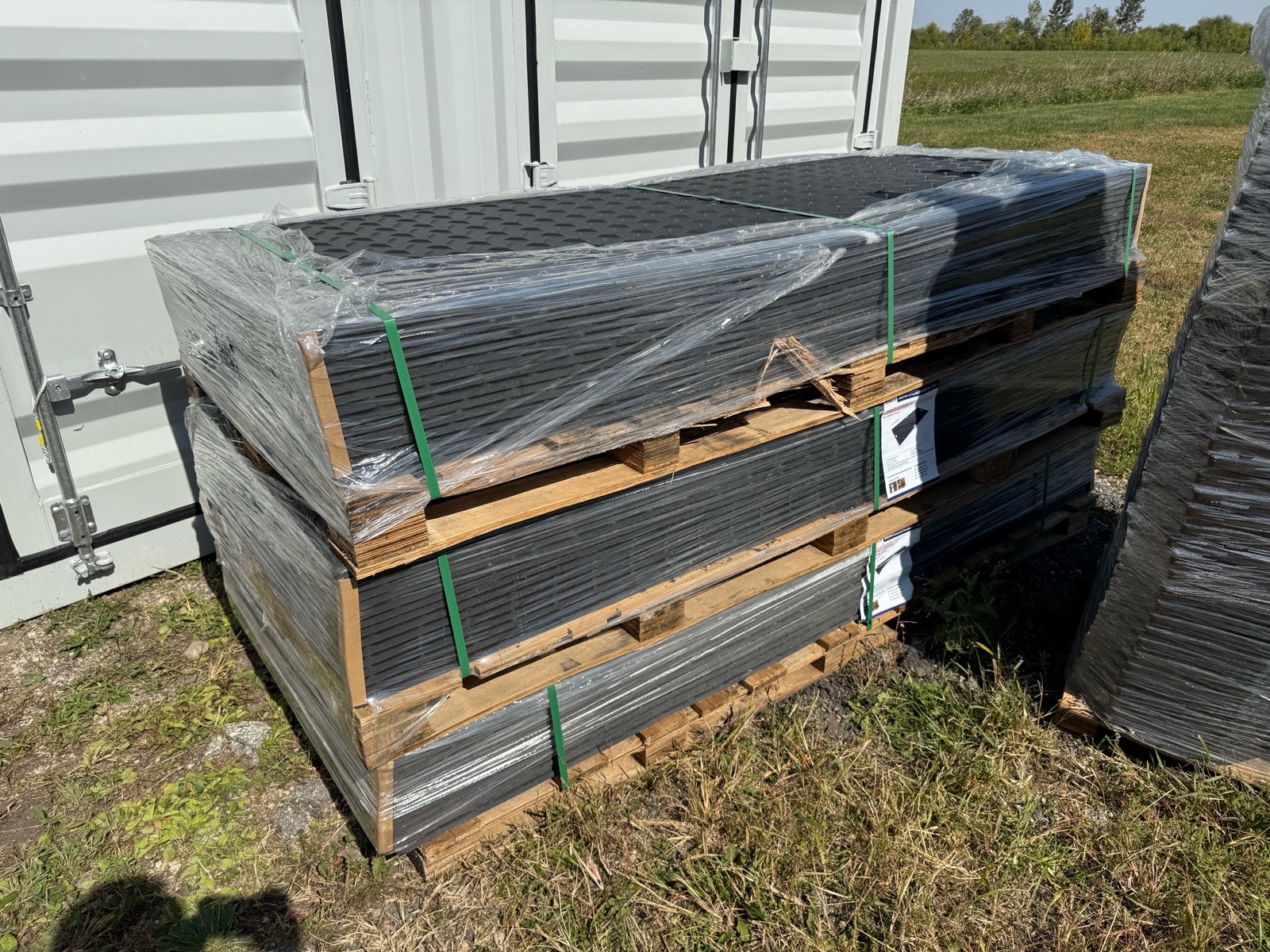 lot 120 image: IRGPM Ground Protection Mats - 4FT X 8FT, 15 count