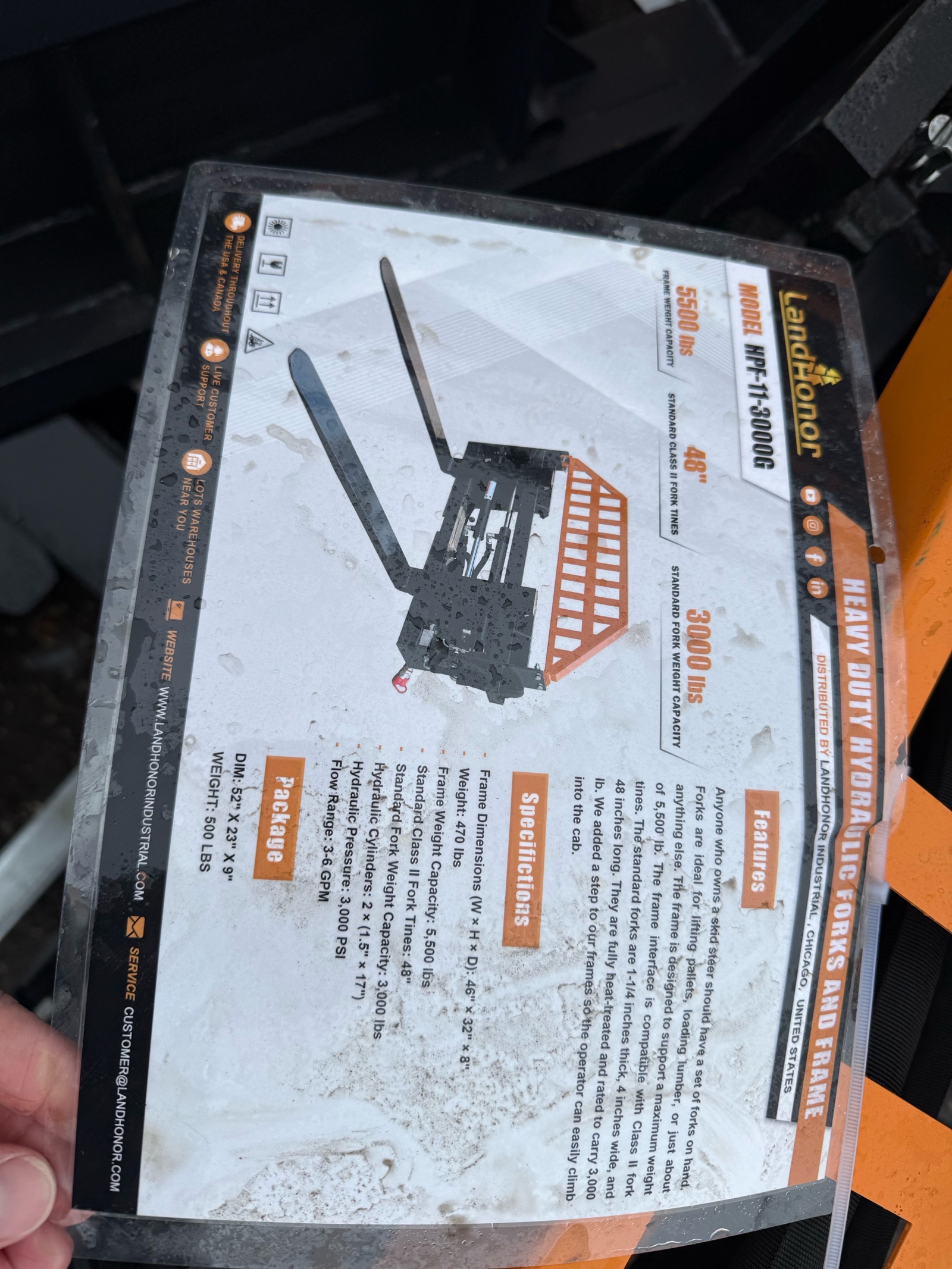 lot 133 image: Heavy Duty Hydraulic Forks And Frame HPF-11-3000G