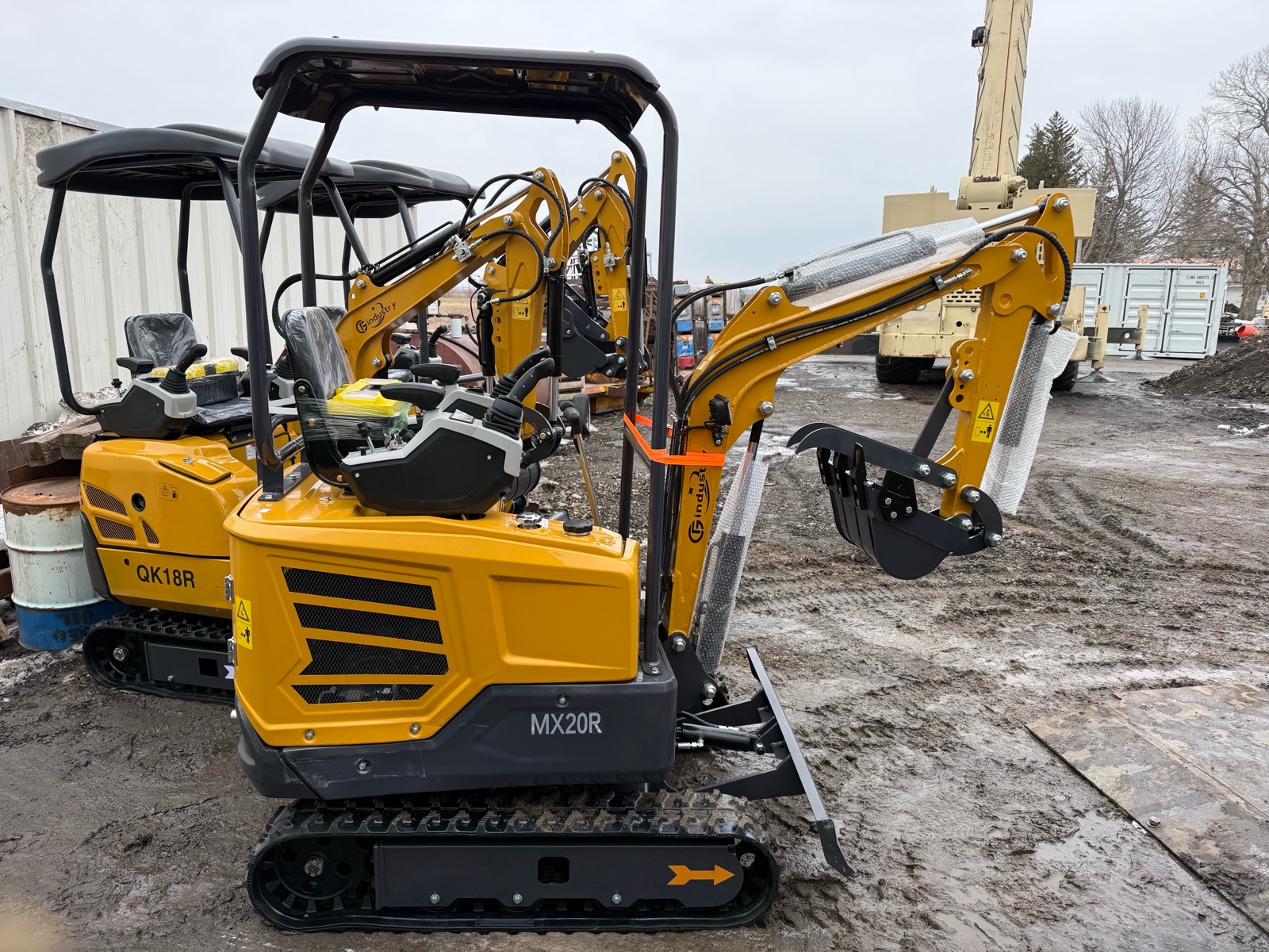 lot 189 image: CFG MX20R Mini Excavator