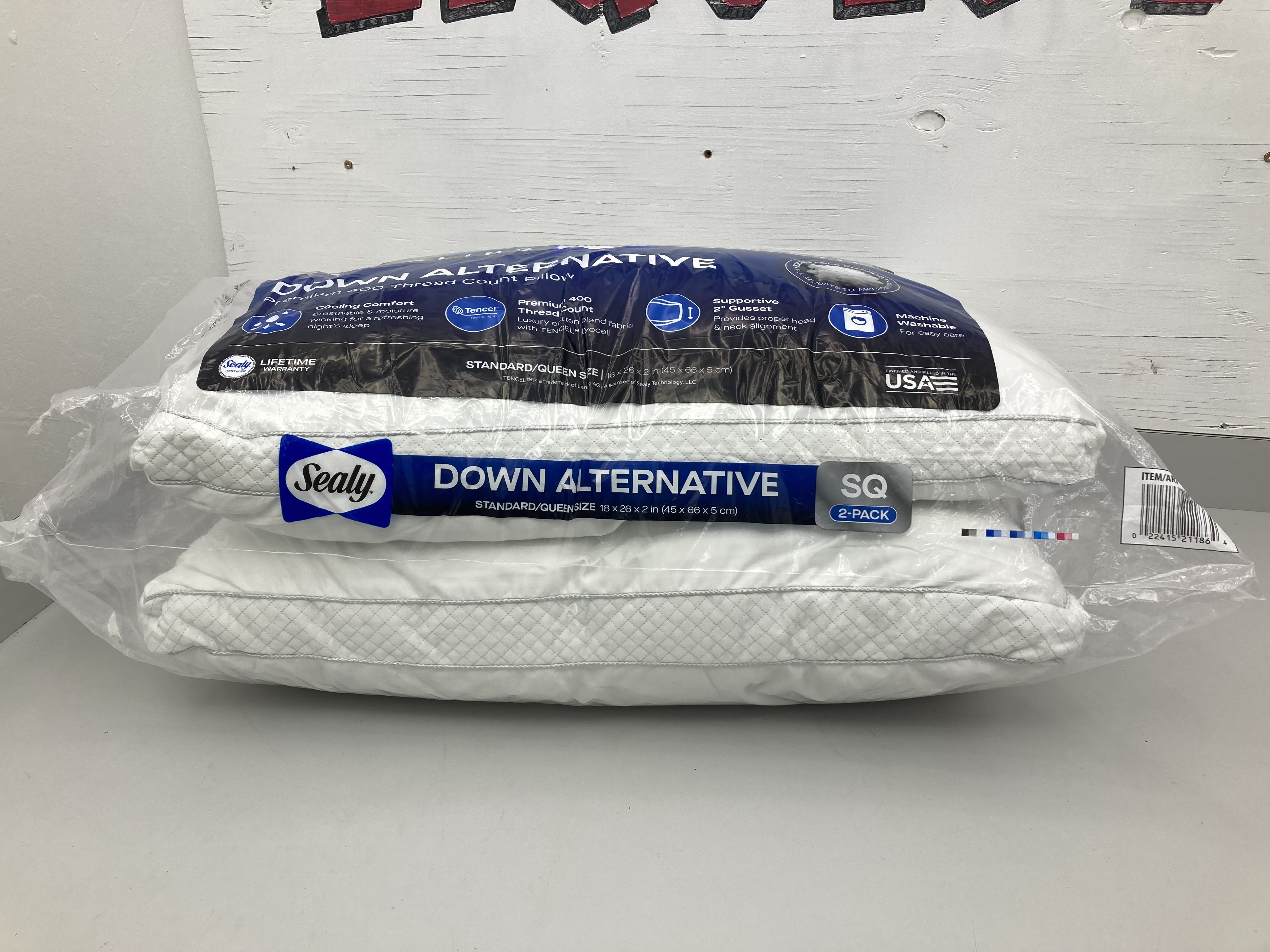 lot 125 image: Sealy Down Alternative Pillow (2-Pack)