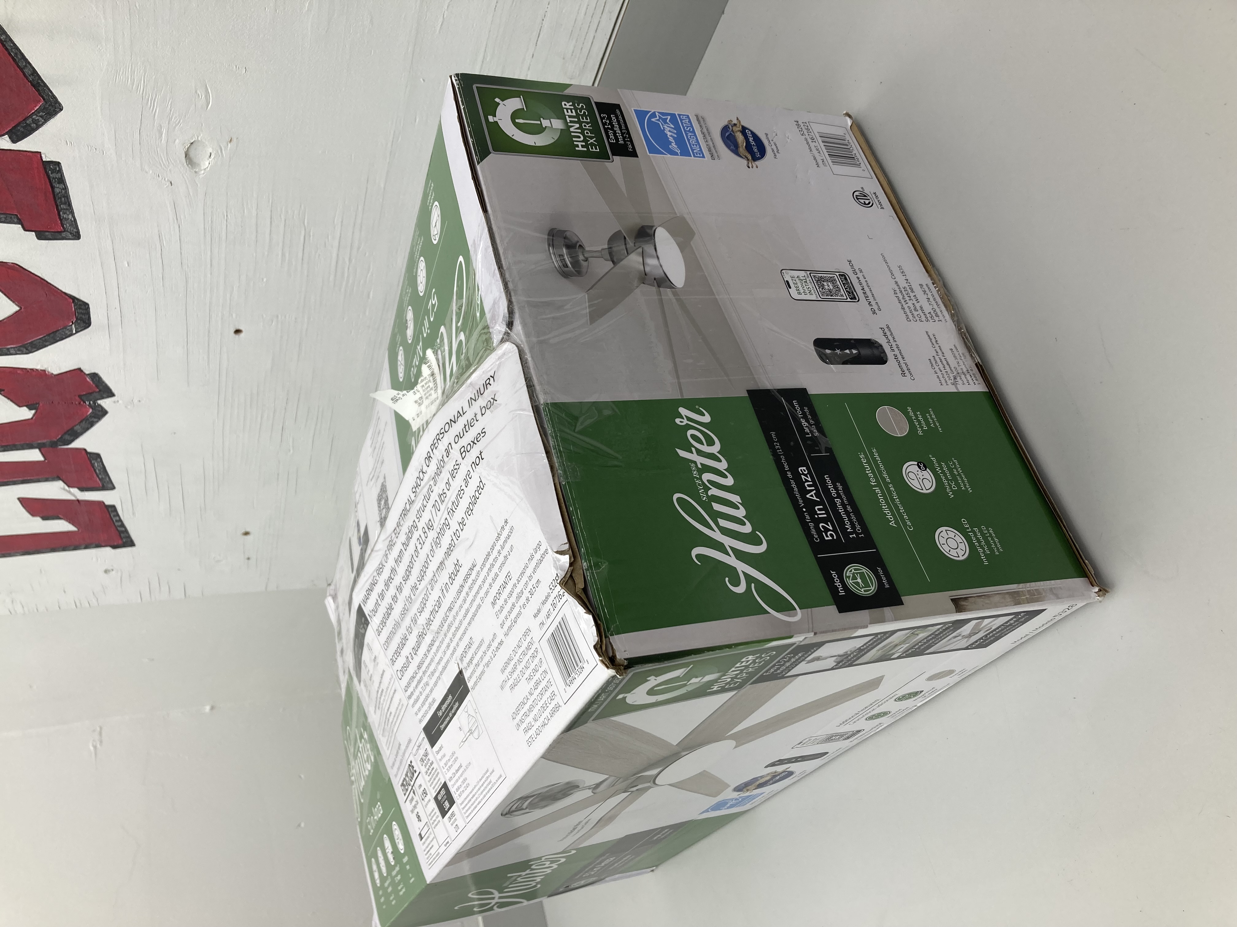 lot 126 image: Hunter 52 in Anza Ceiling Fan