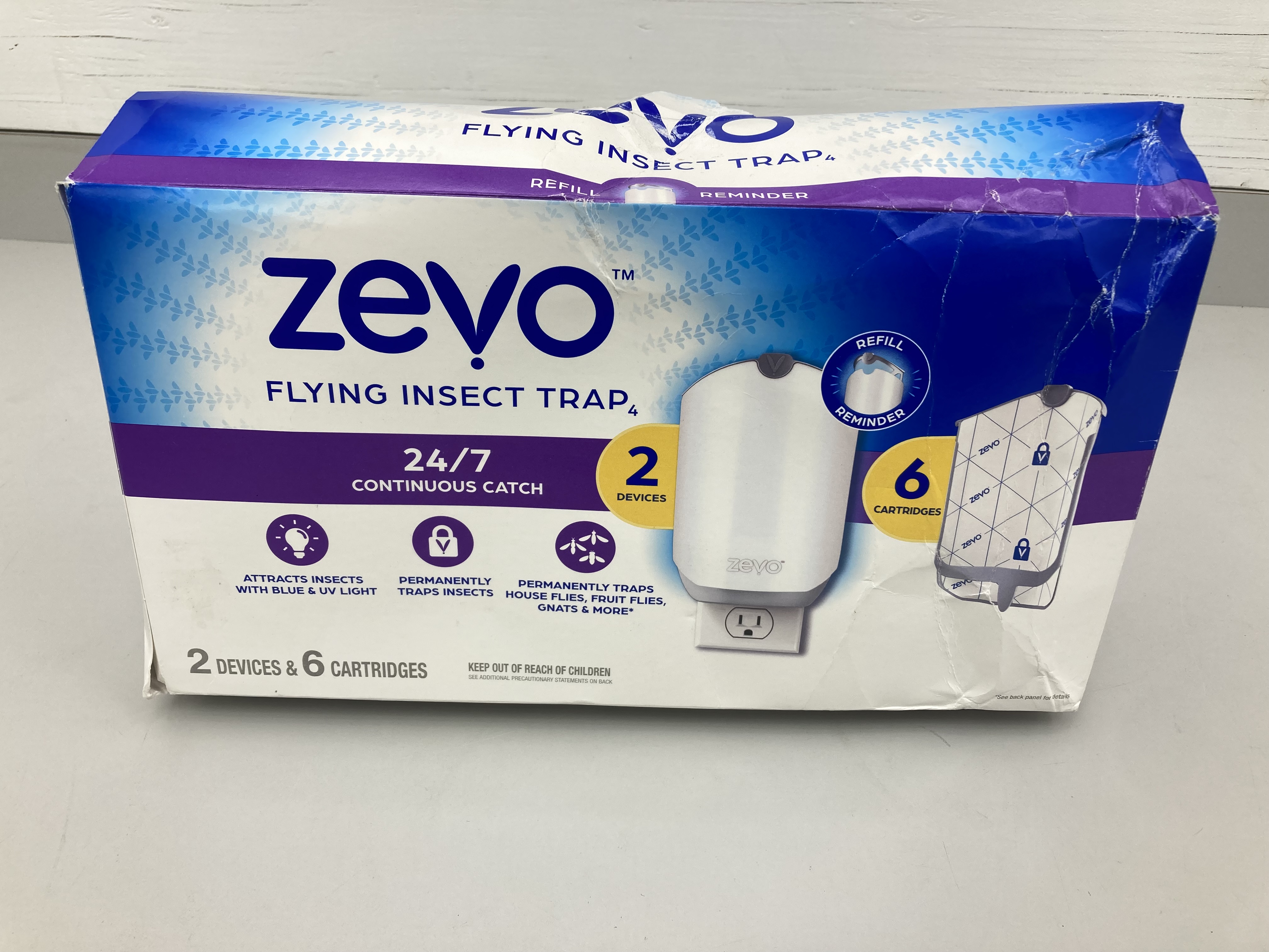 lot 143 image: Zevo Flying Insect Trap, 2 Devices and 6 Cartridges