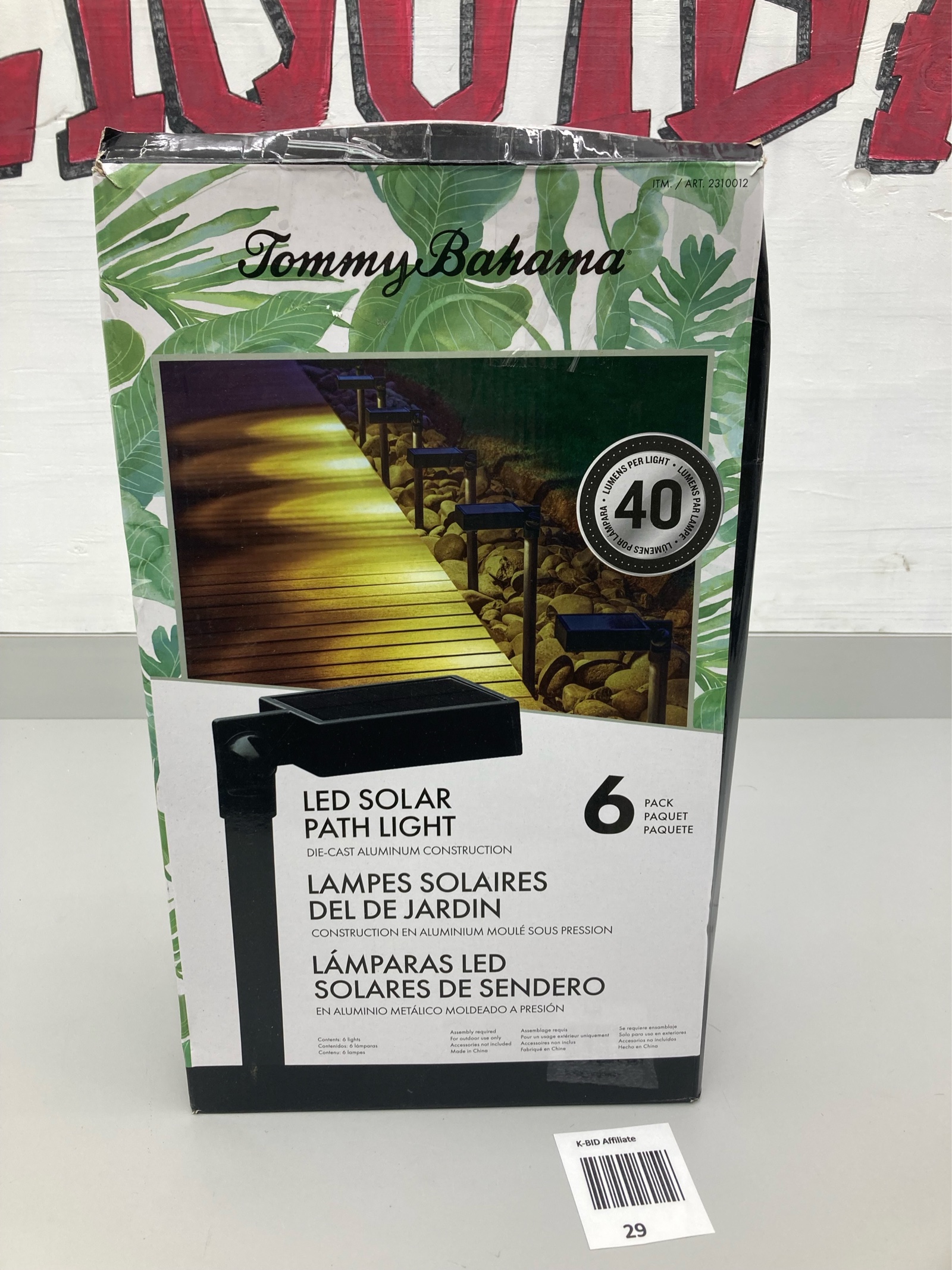 lot 29 image: Tommy Bahama LED Solar Path Light (6 Pack)
