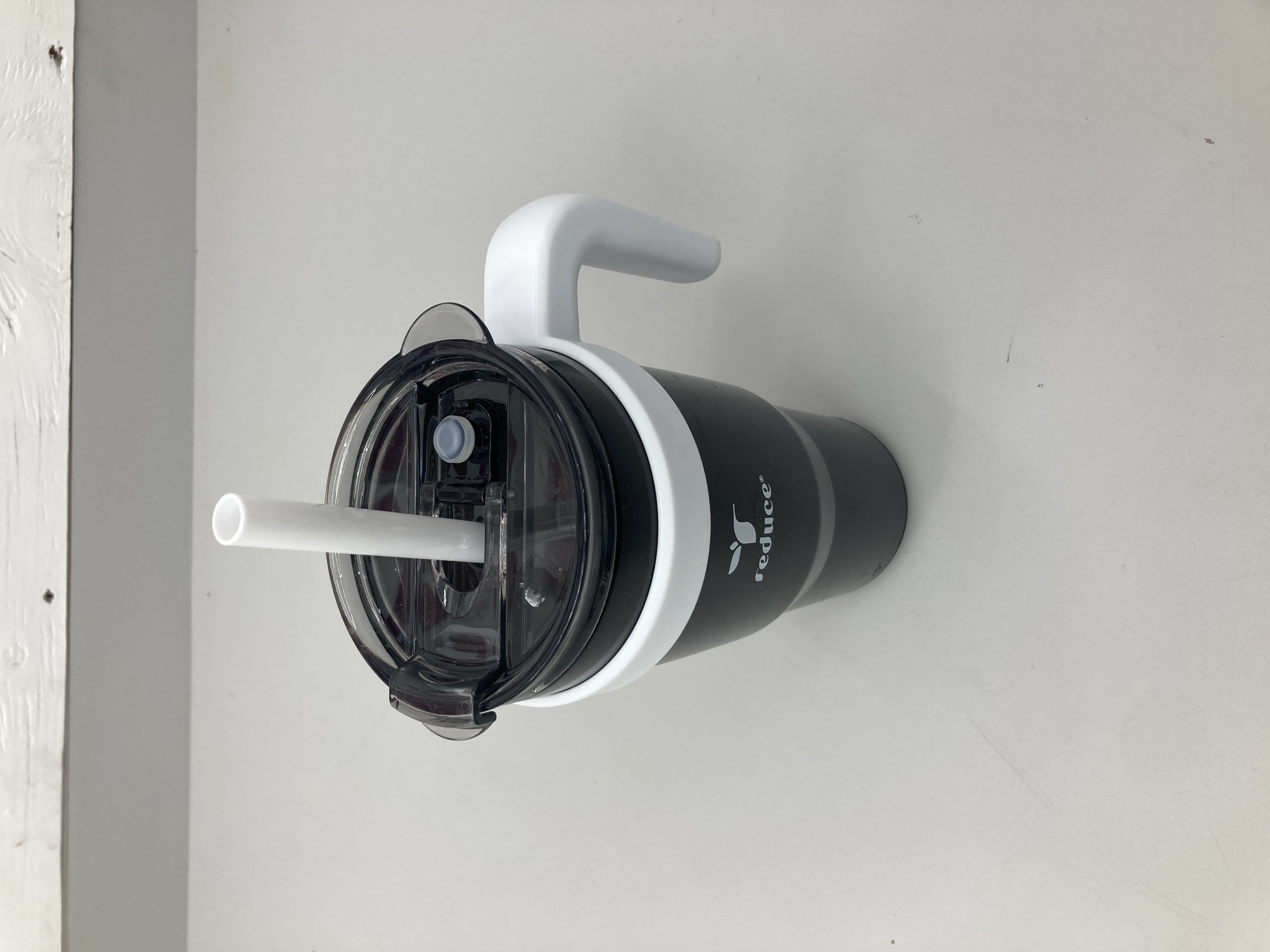 lot 54 image: Reduce Tumbler with Straw