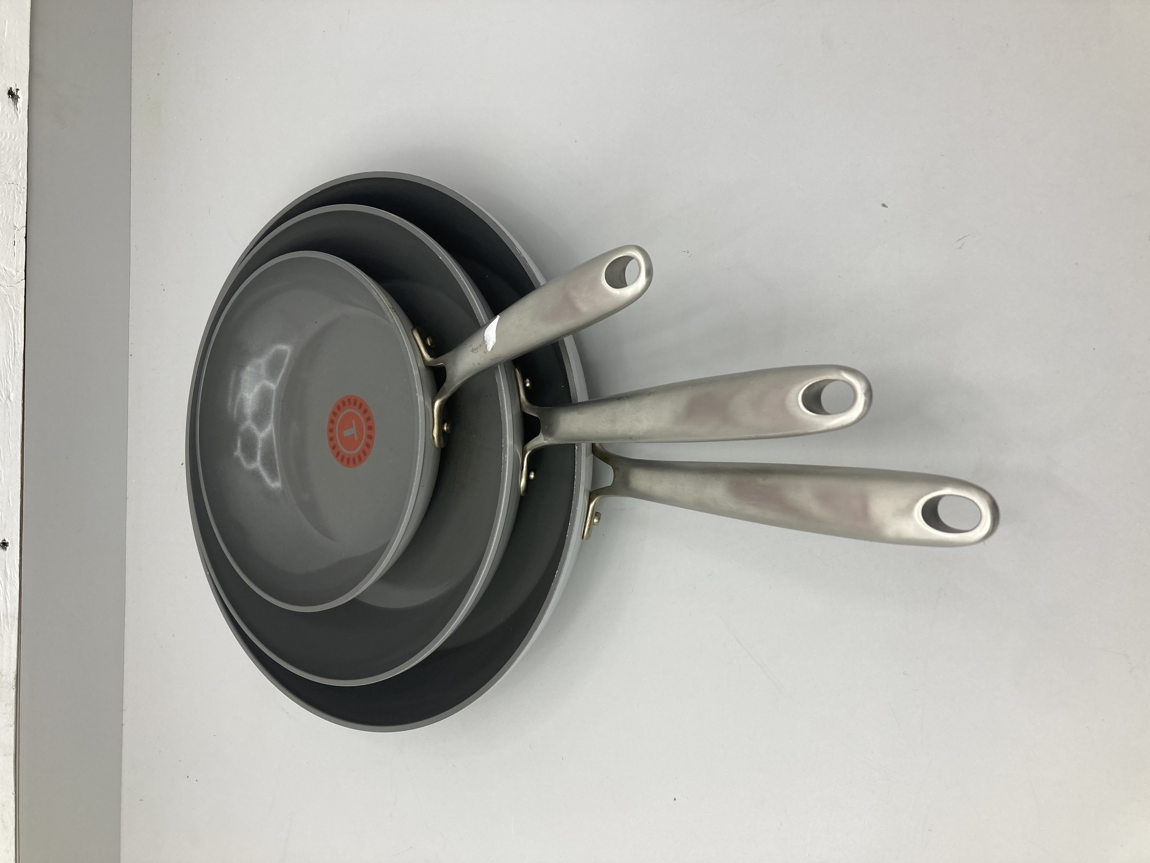 lot 73 image: T-fal Frying Pan Set