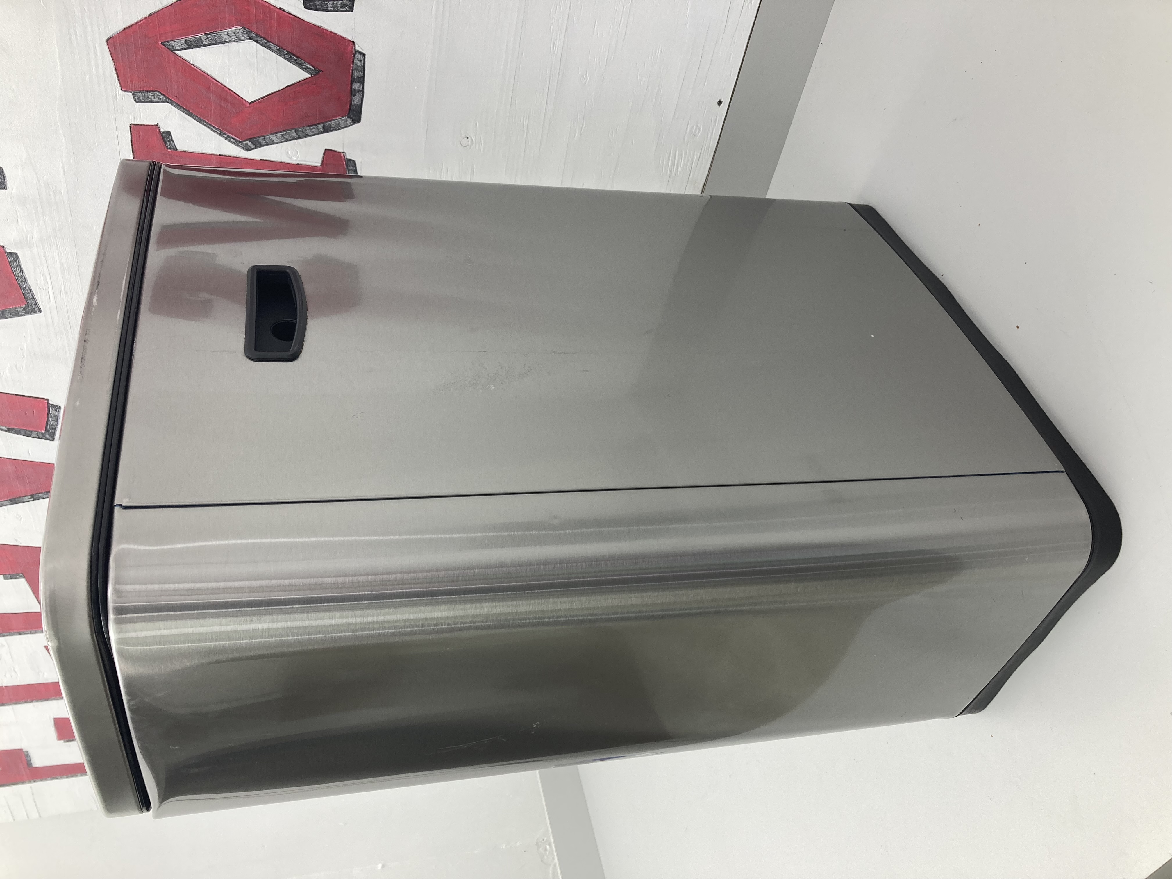 lot 76 image: Stainless Steel Touchless Trash Can
