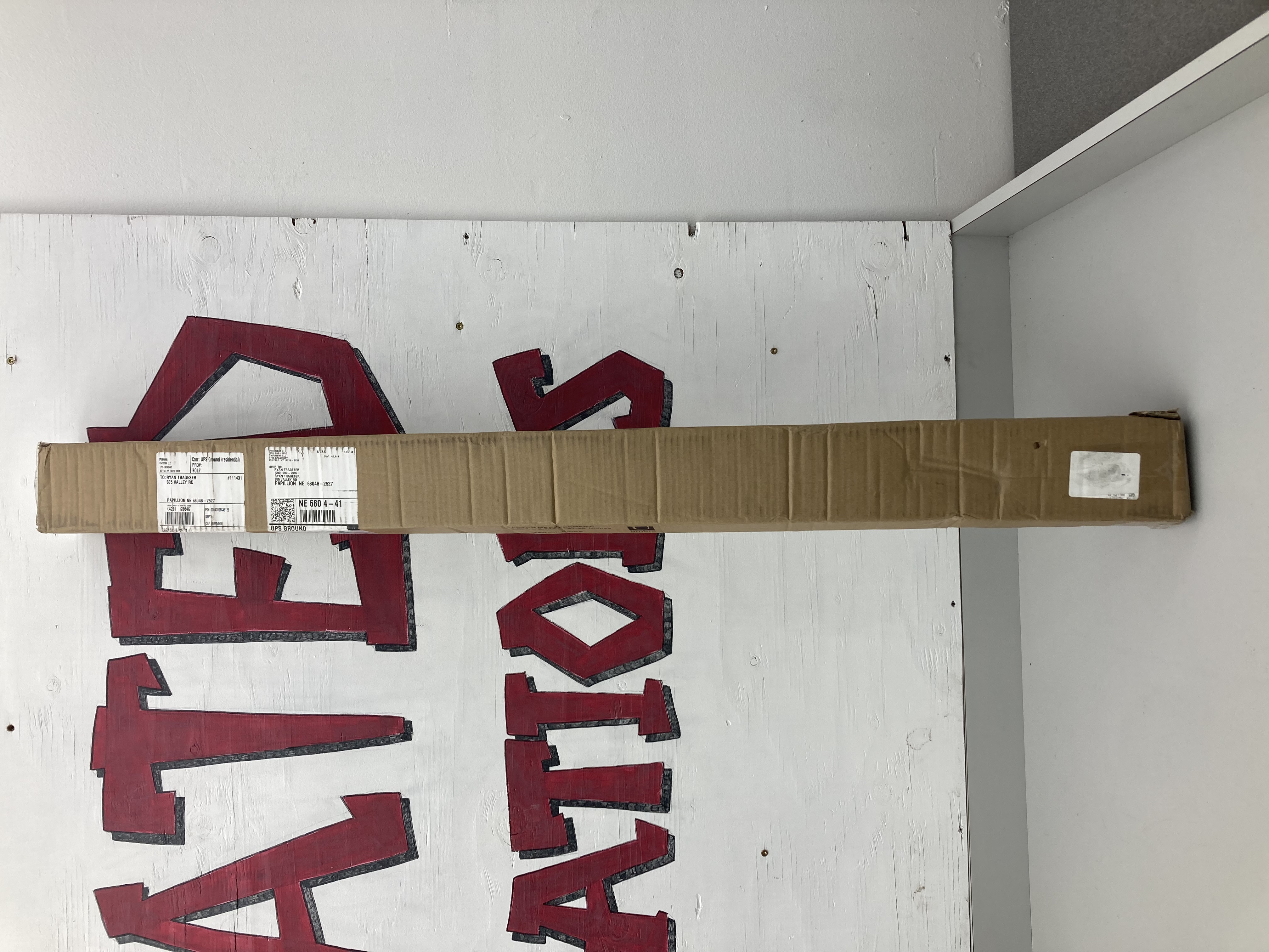 lot 84 image: Umbra Curtain Rod Black (Set of 2)