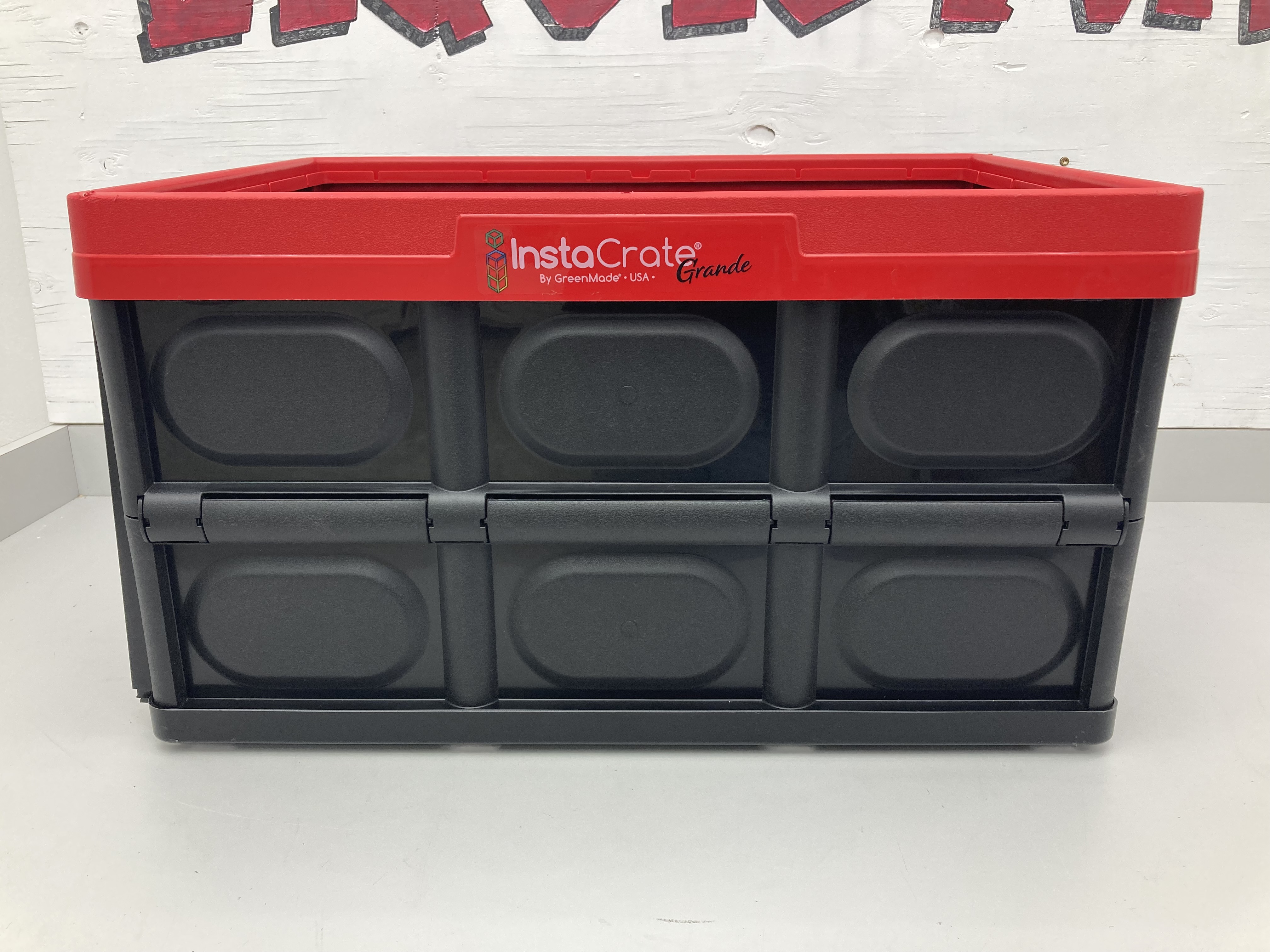 lot 94 image: InstaCrate by GreenMade