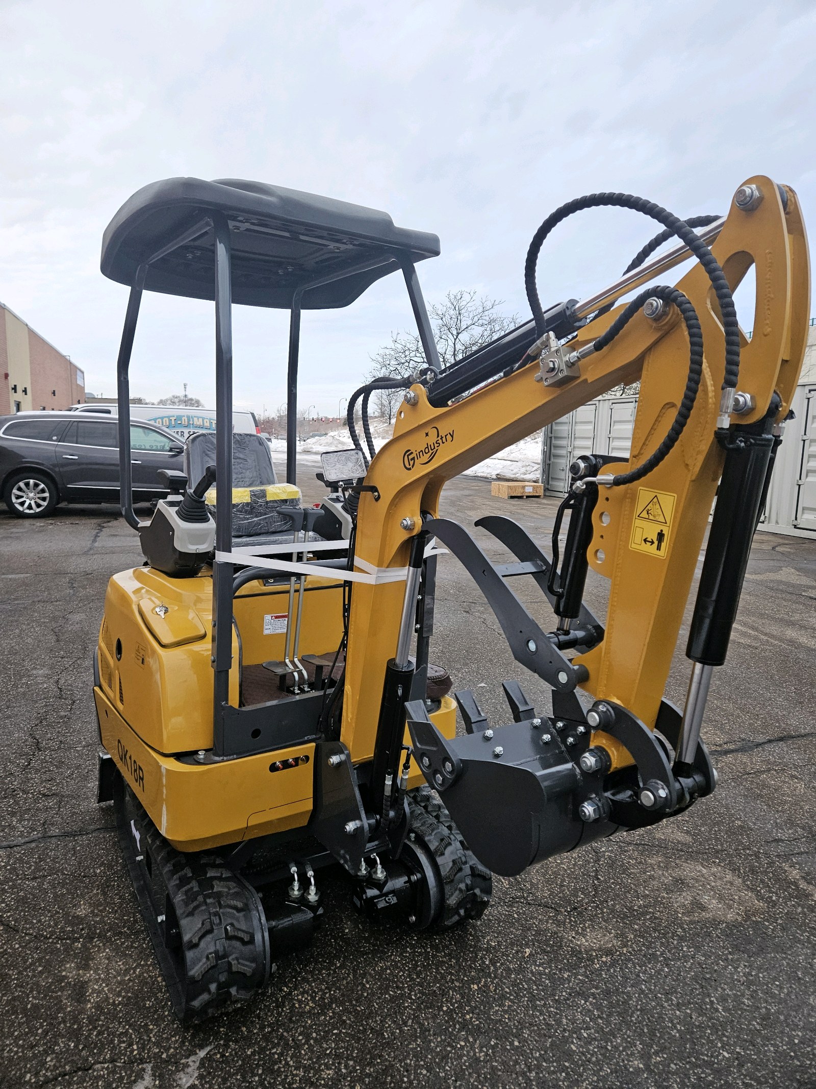 Mini Excavator QX18R with Hydraulic Thumb!!!