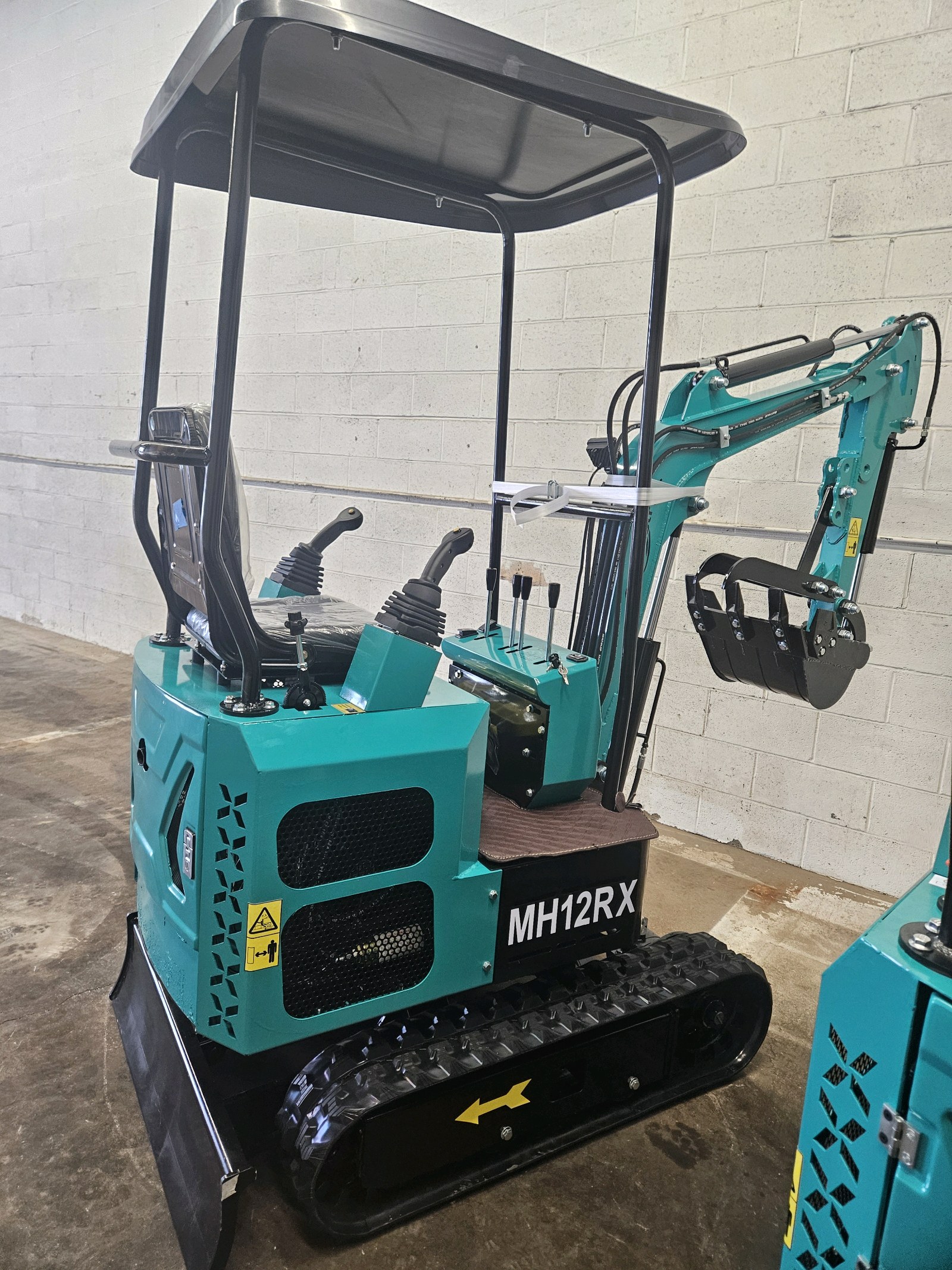 lot 91 image: Mini Excavator MH12RX