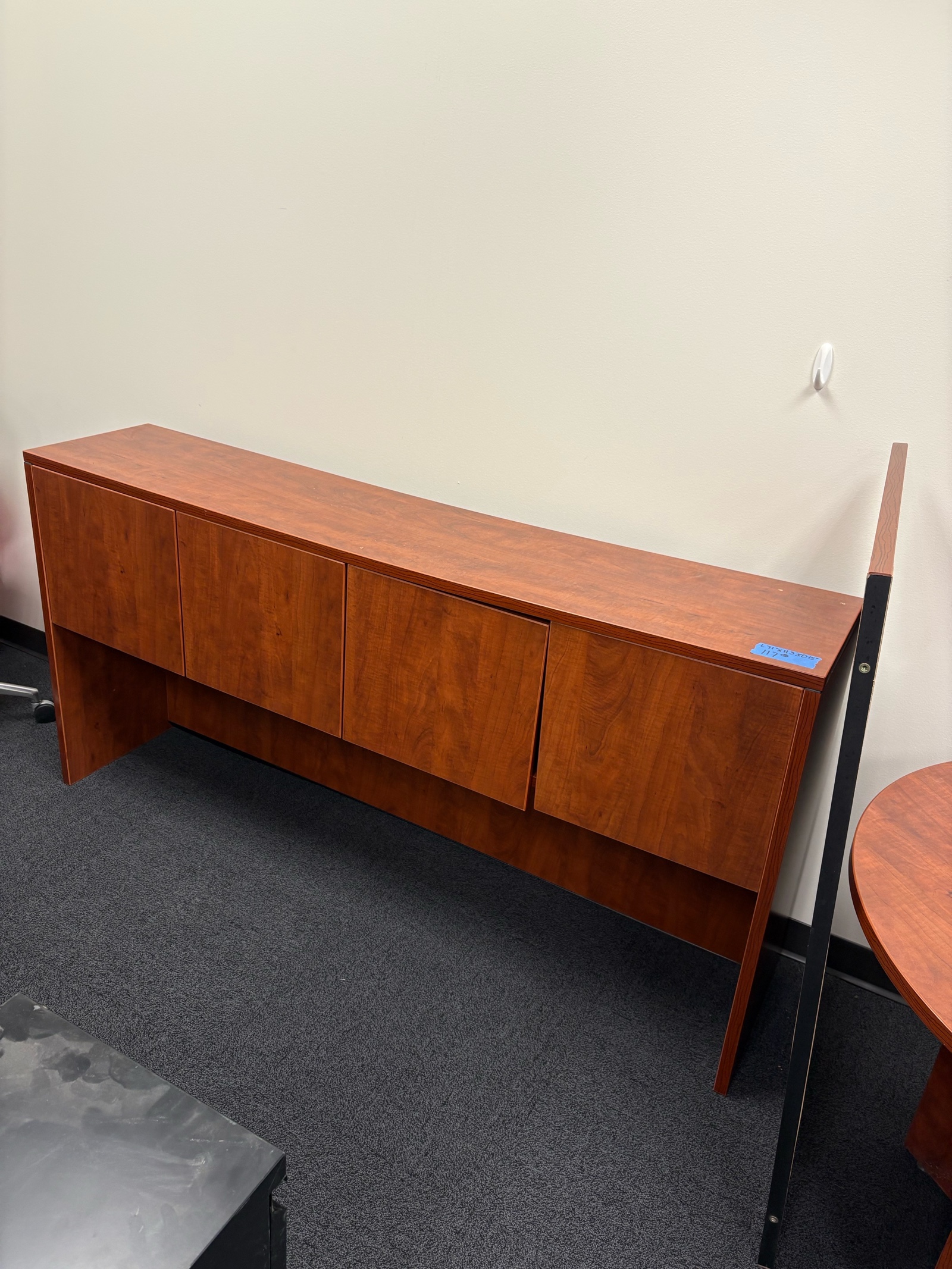 lot 117 image: Office cabinet and desk board