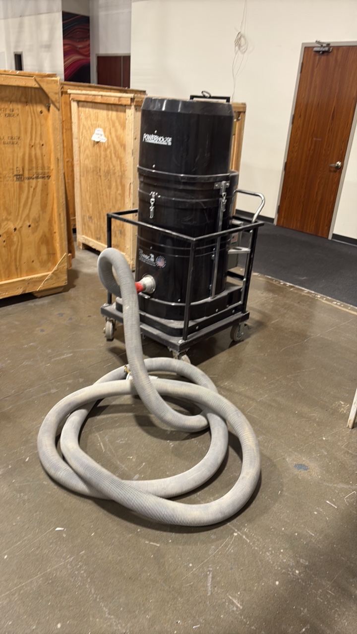 Ruwac 24-gallon PowerHouse Industrial continuous duty vacuum system