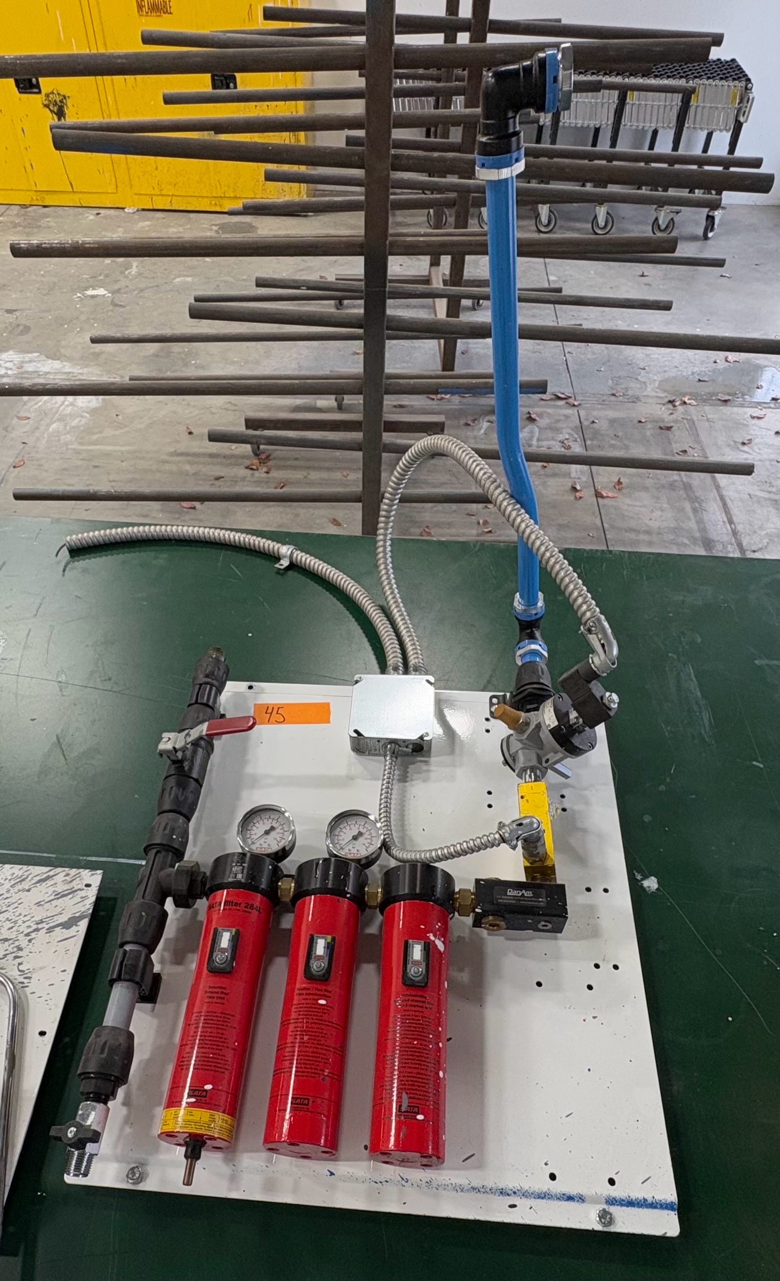 lot 45 image: C.A.Technologies Airless PEAK pump sprayer