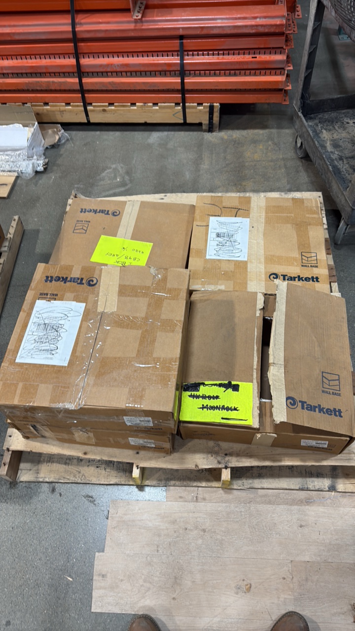 lot 75 image: (5 boxes) Tarkett wall base