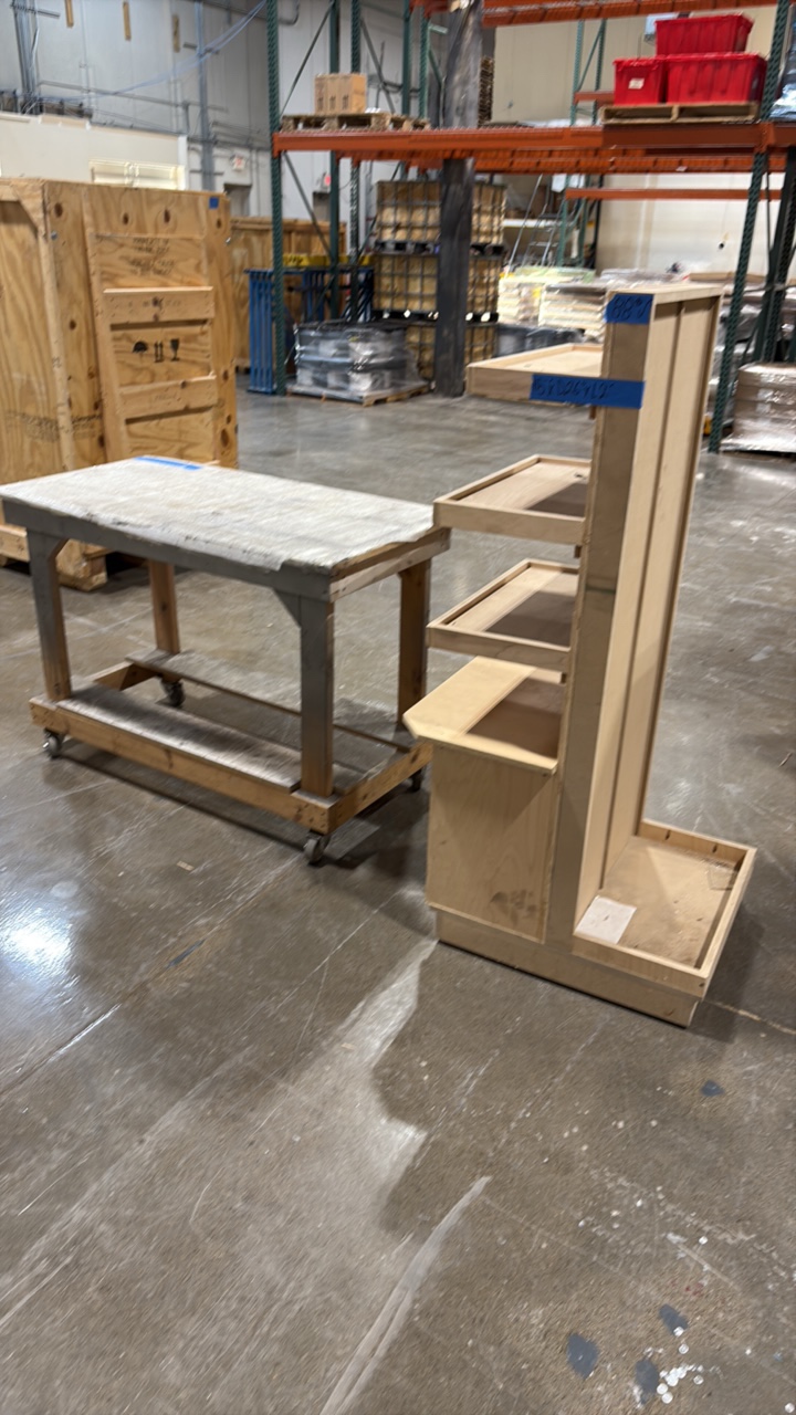lot 88 image: Rolling workbench and Rolling Display stand