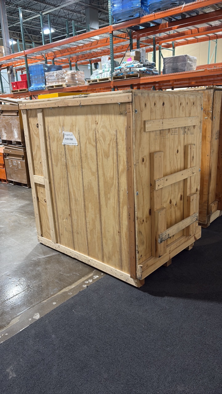 lot 98 image: Wood Shipping Crate