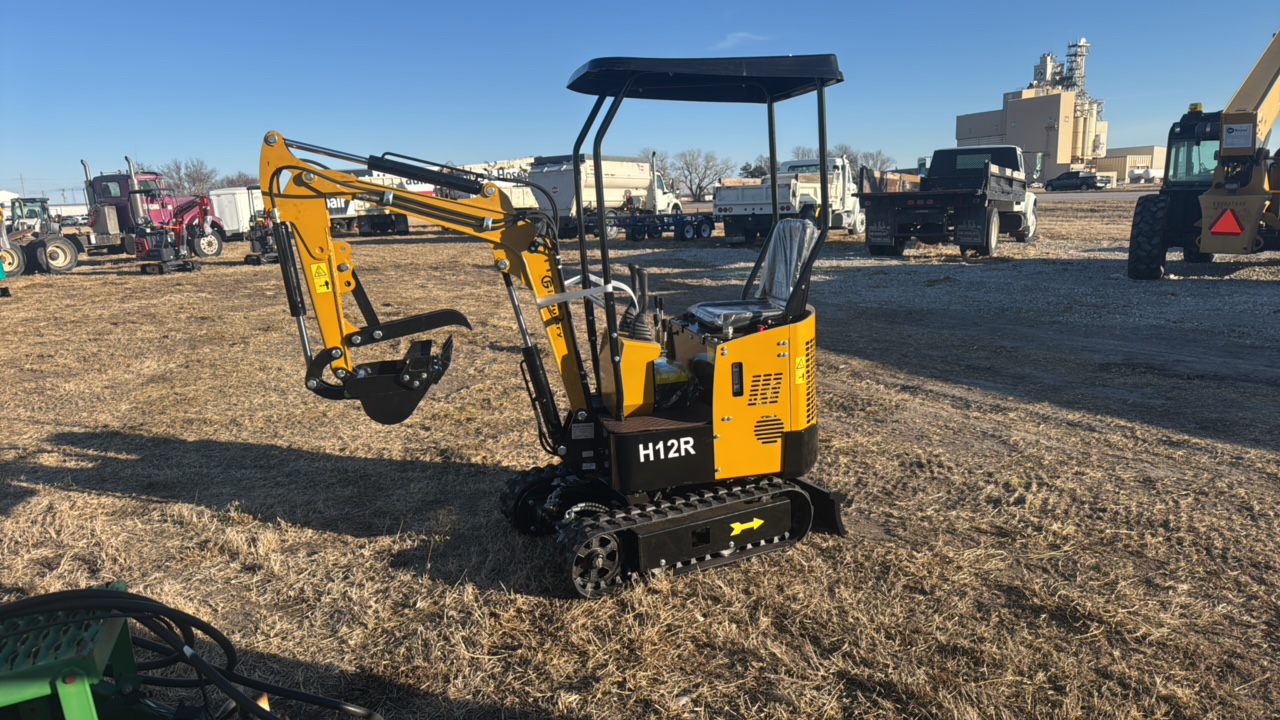 lot 1 image: Mini ExcavatorCFG2026UnusedH12R