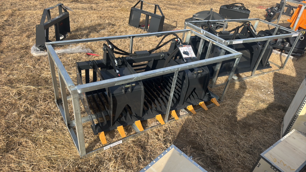 lot 611 image: Rock GrappleLandhonor2025UnusedRGB-11-72W