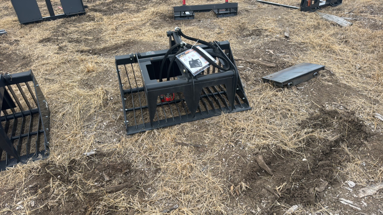 lot 618 image: Mini Skid Steer Rock GrappleLandhonor2025UnusedMRB-72-44W