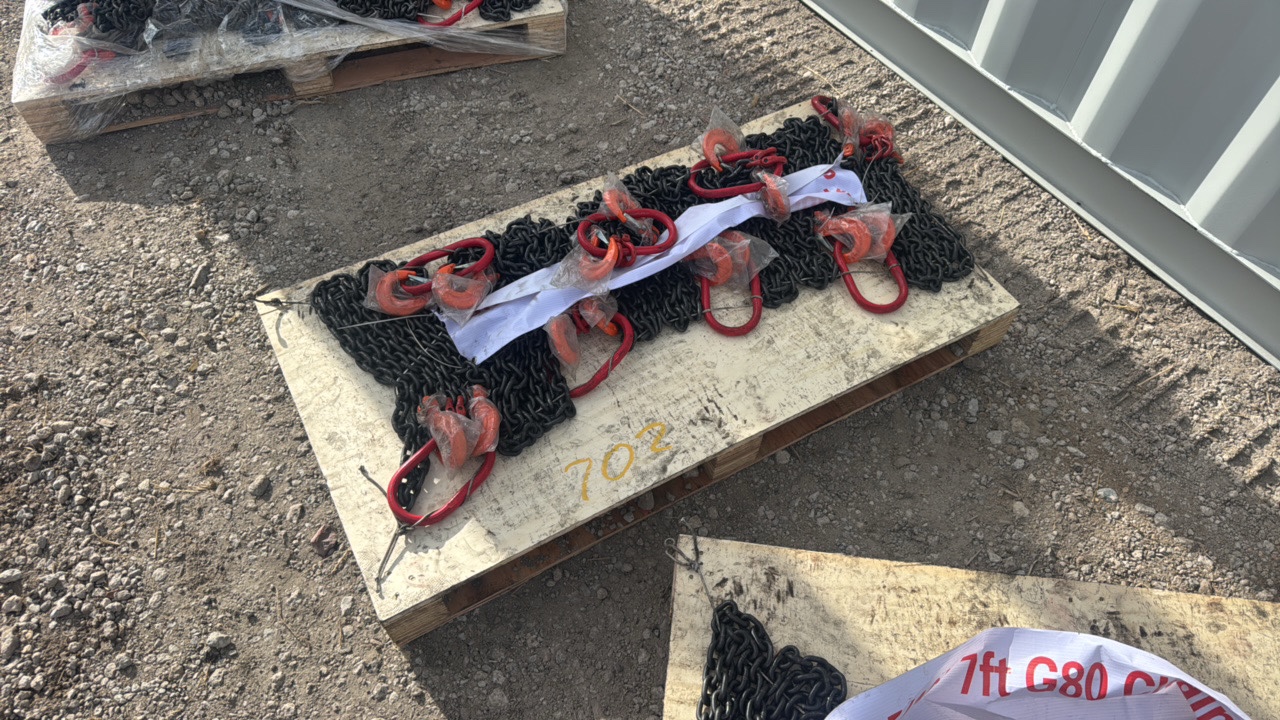 lot 636 image: 7 ft Double Legs Lifting Chain SlingLandhonor2025UnusedLHR-G80