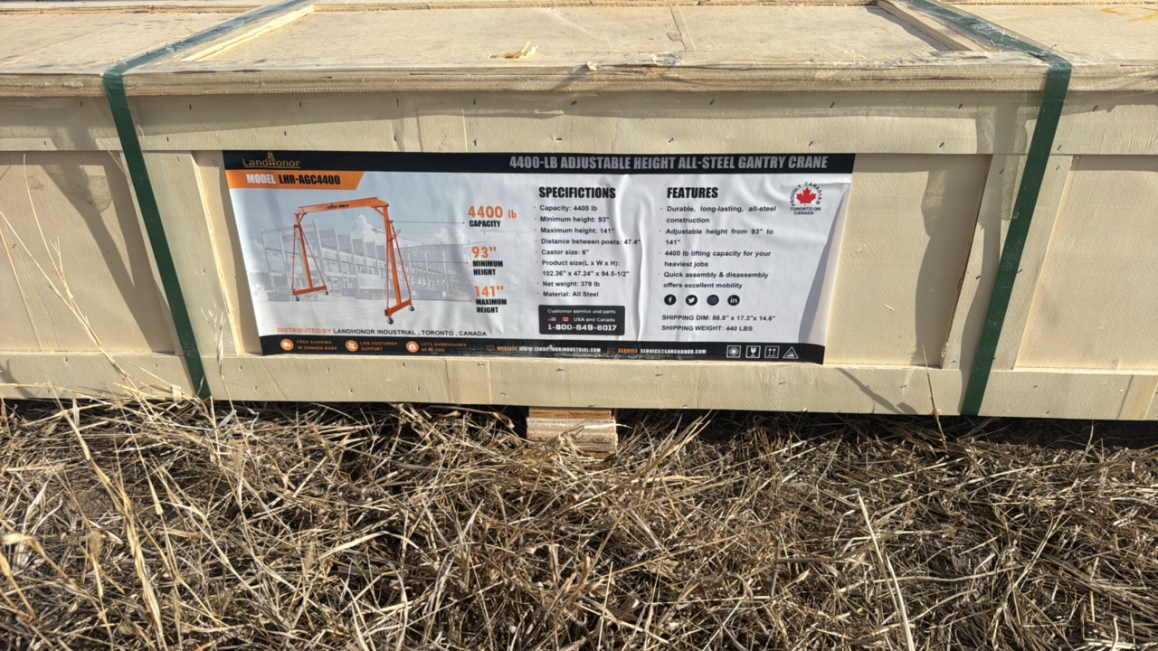 lot 647 image: Unused Landhonor 4400-LB adjustable height All-Stell Gantry Crane