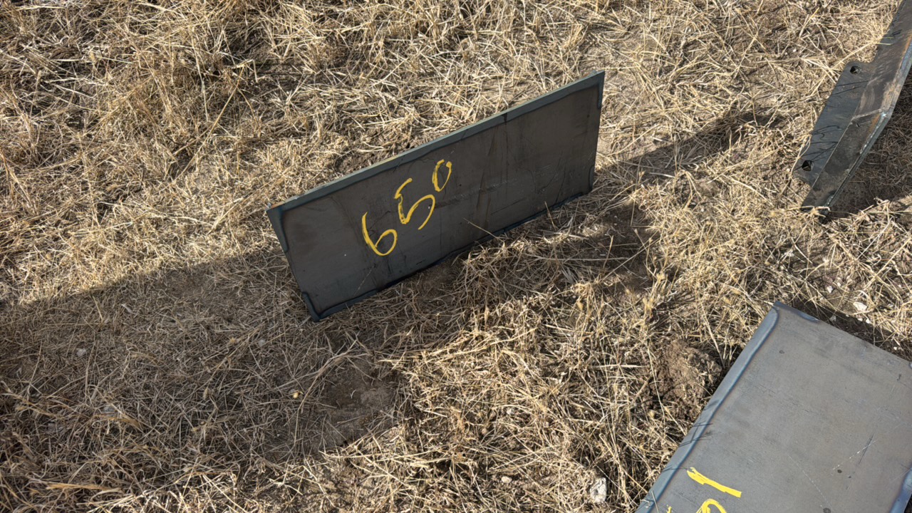 lot 650 image: TORO Dingo Mount Plate - Heavy GaugeLandhonor2025UnusedMAP-16-24W