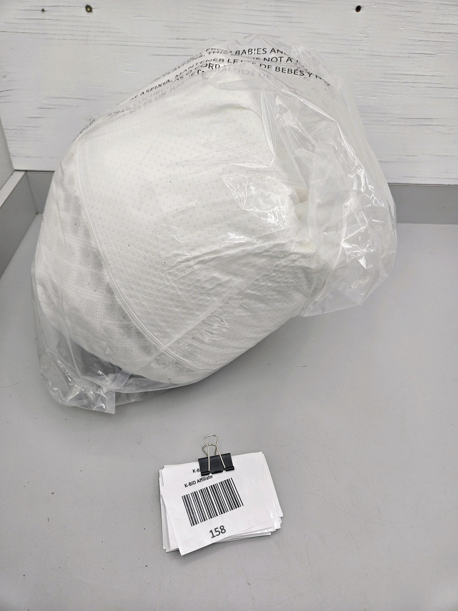 lot 158 image: Queen Bed Wedge Pillow