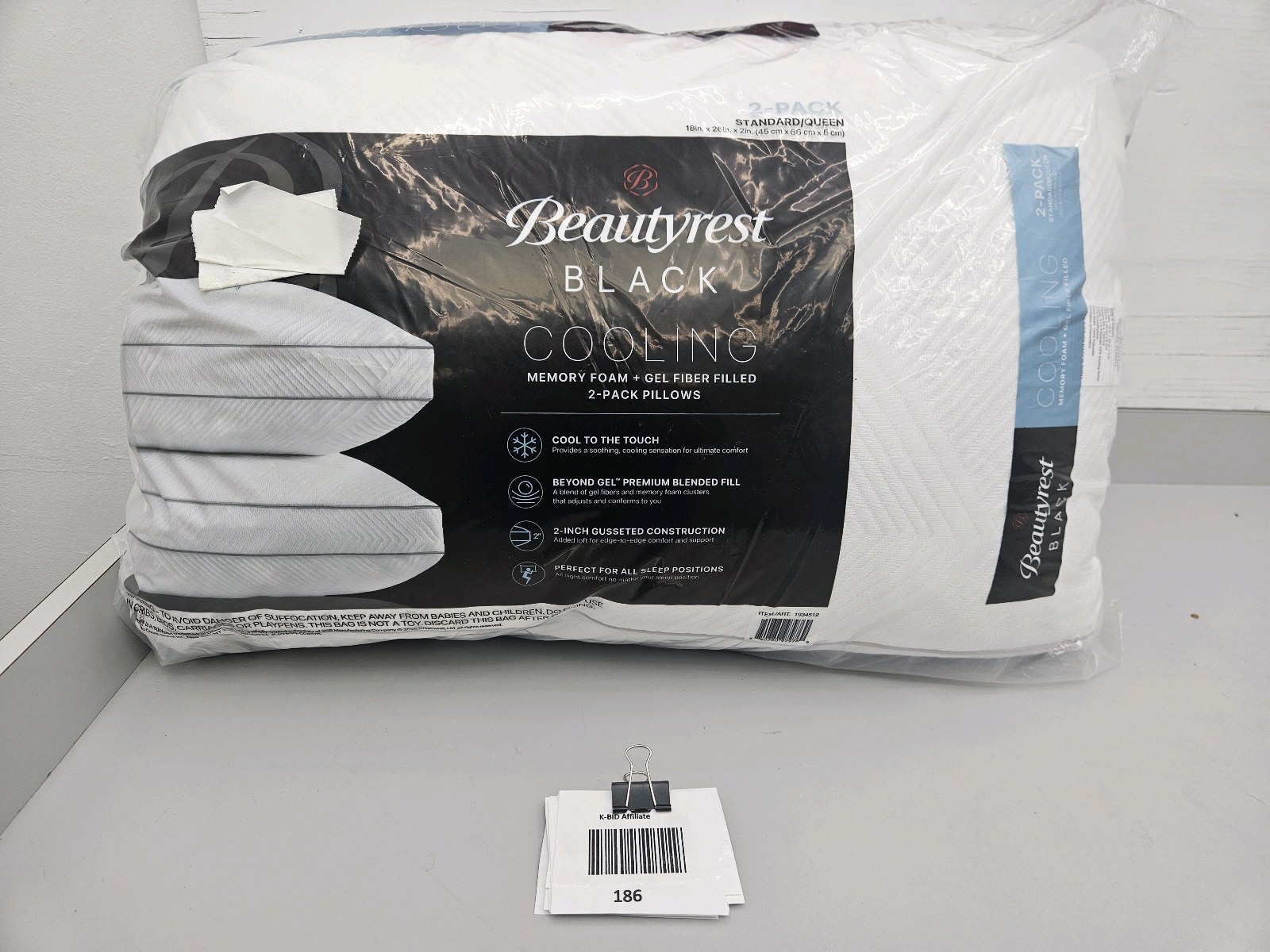 lot 186 image: Memory Foam Cooling Pillows 2pk