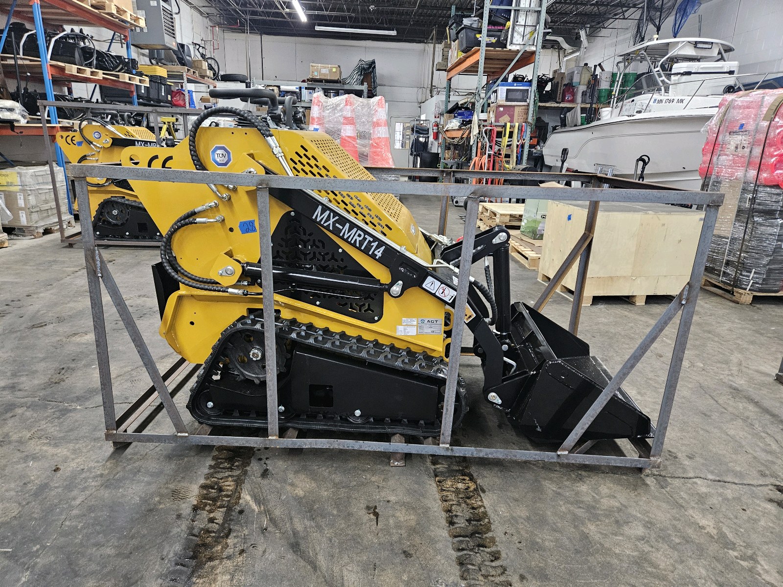 lot 28 image: Compact Track Skid MX-MRT14