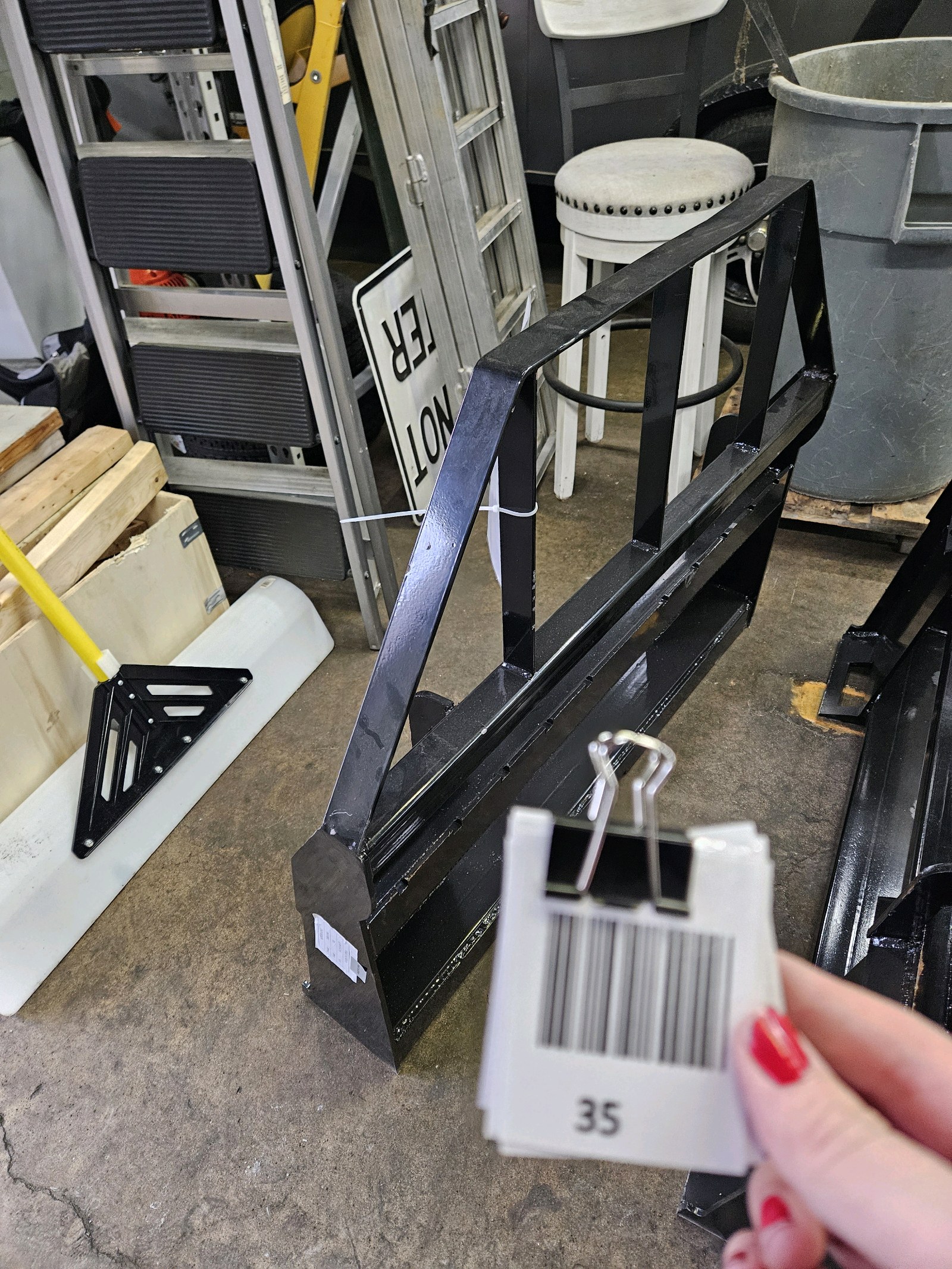 lot 35 image: Skid Steer Forks