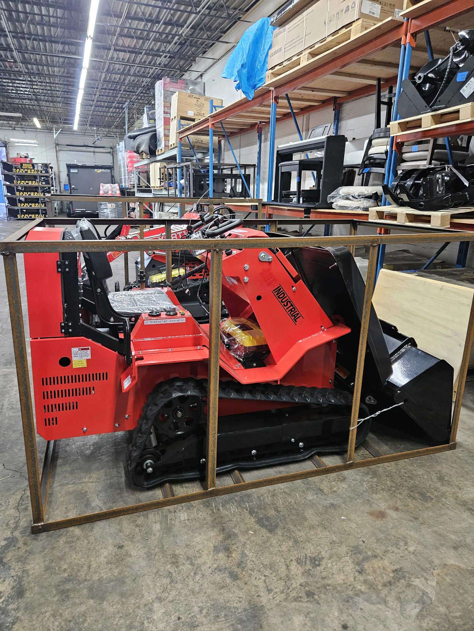 lot 44 image: Mini Tracked Skid - YSRT14