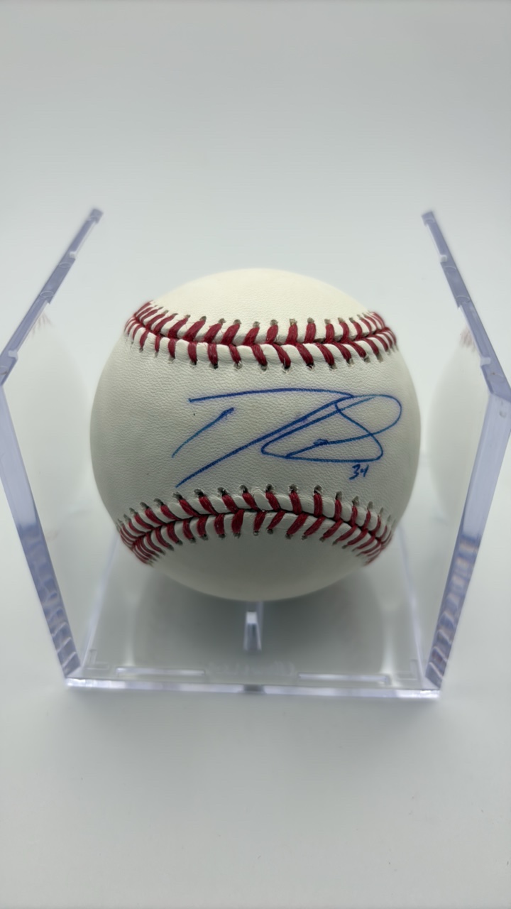 lot 139 image: Danny Santana Autogrsph Baseball Minnesota Twins