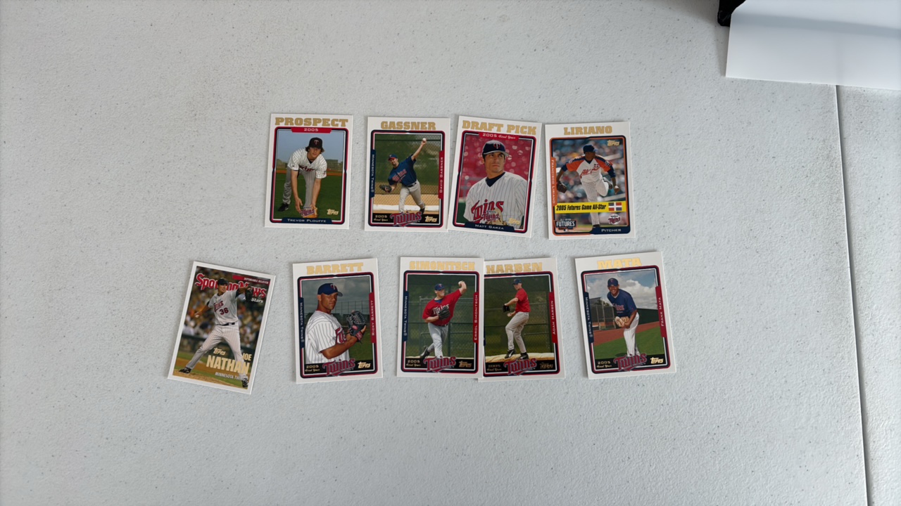 lot 201 image: 2005 Topps Minnesota Twins Team Set