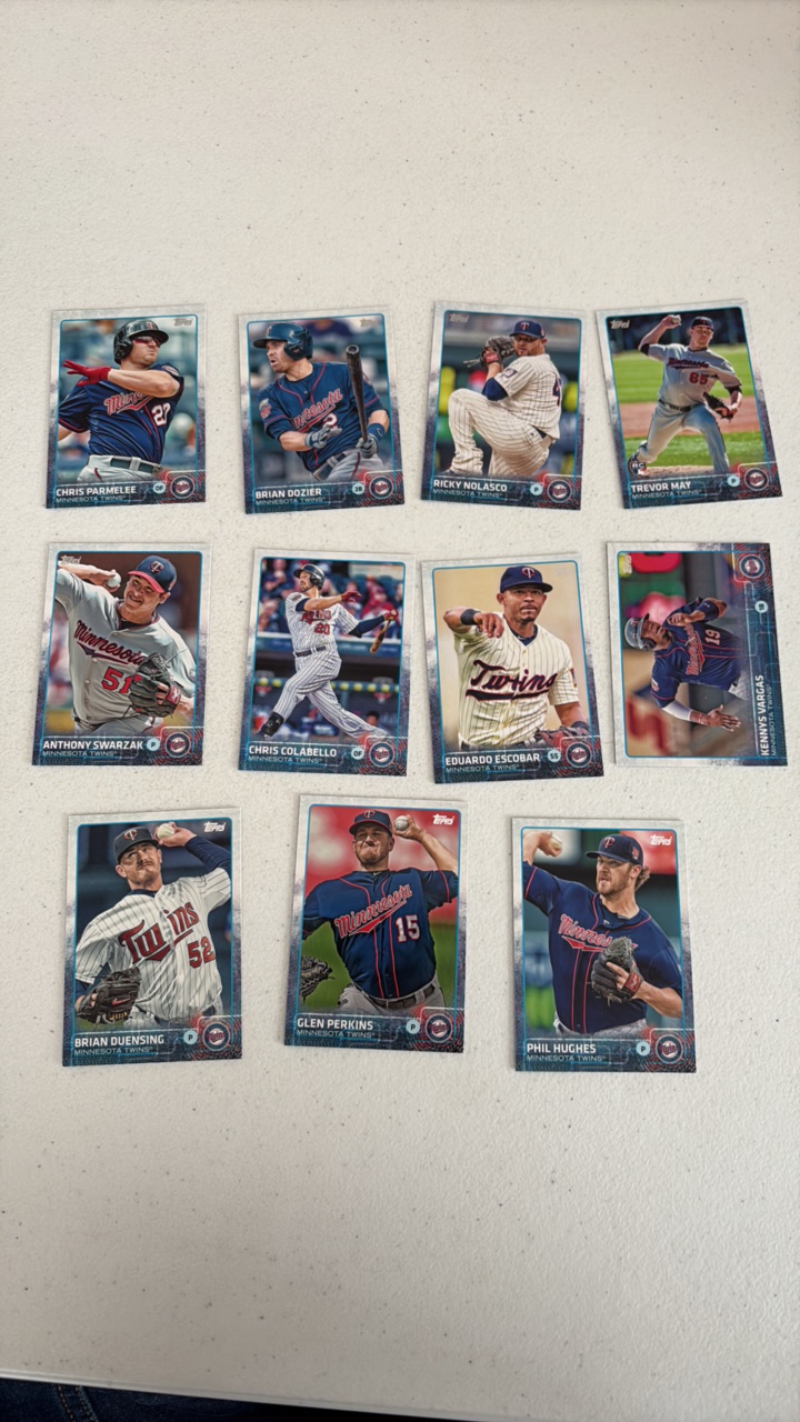 lot 227 image: 2015 Topps Minnesota Twins Team Set