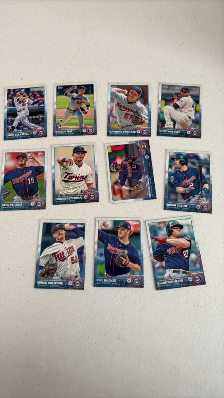 lot 249 image: 2015 Topps Minnesota Twins Team Set