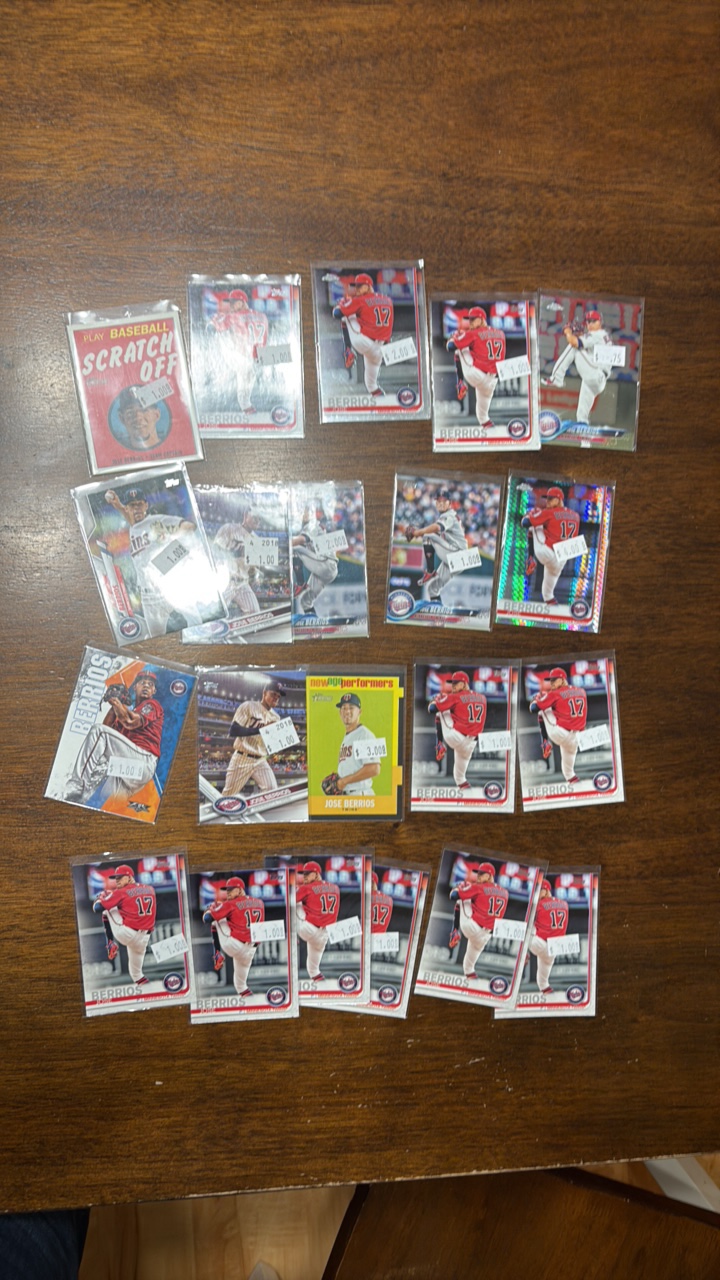 lot 301 image: Jose Berrios Minnesota Twins Card Lot