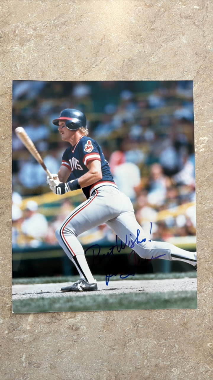 lot 307 image: Pat Tabler Autographed 8x10 Baseball Picture