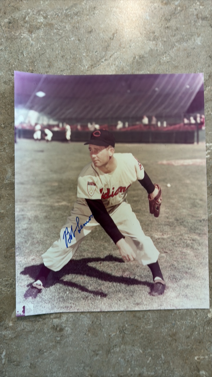lot 314 image: Bob Lemon Autographed 8x10 Baseball Picture