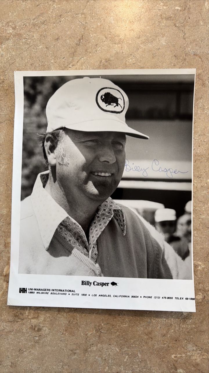 lot 337 image: Billy Casper Autographed 8x10 Golf Picture
