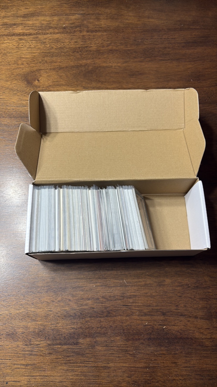 lot 340 image: Box of Minnesota Twins Cards, Mix of Years, Players and Card Companies