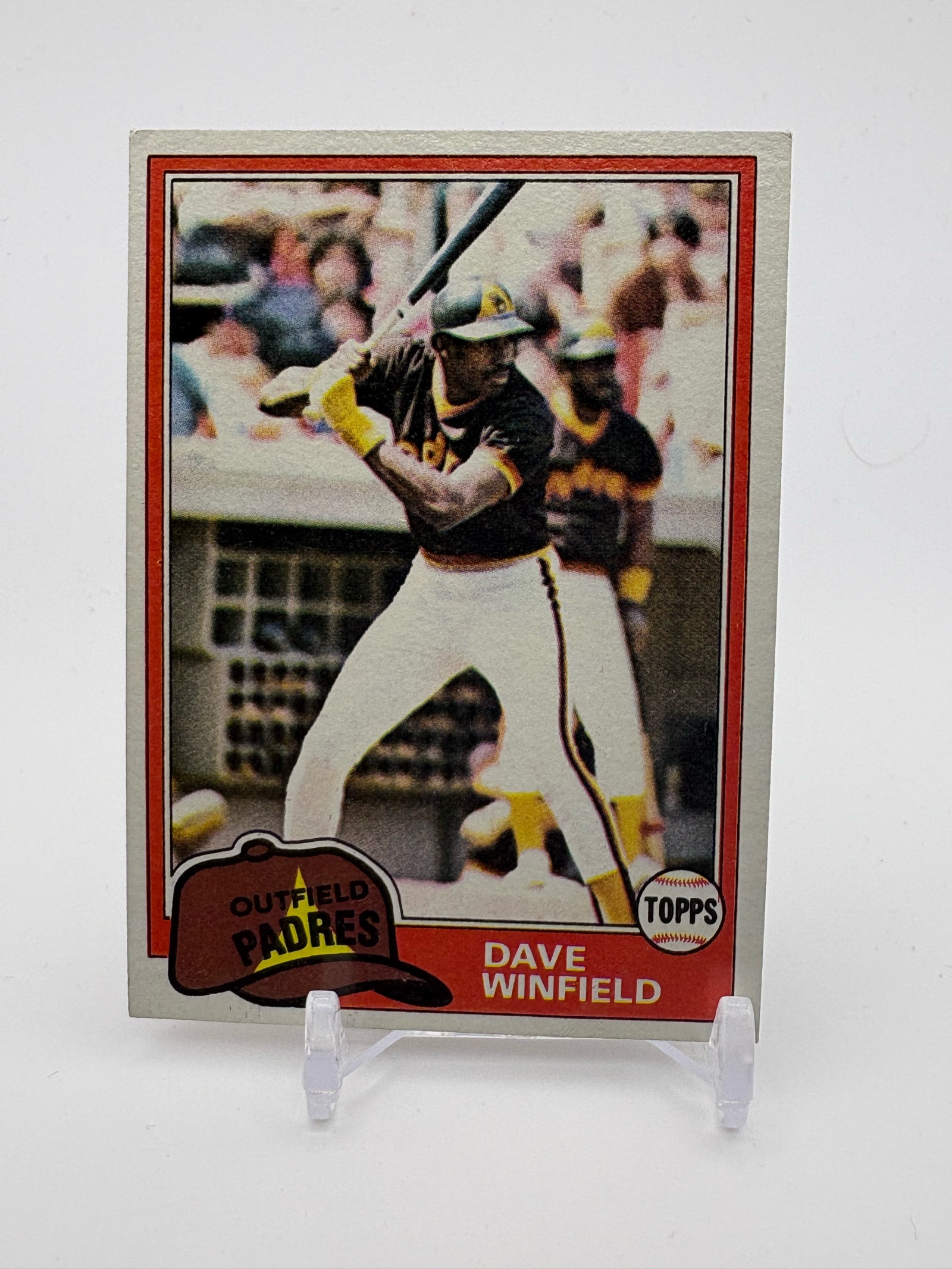 lot 353 image: 1981 Topps Dave Winfield San Diego Padres MLB Hall of Famer