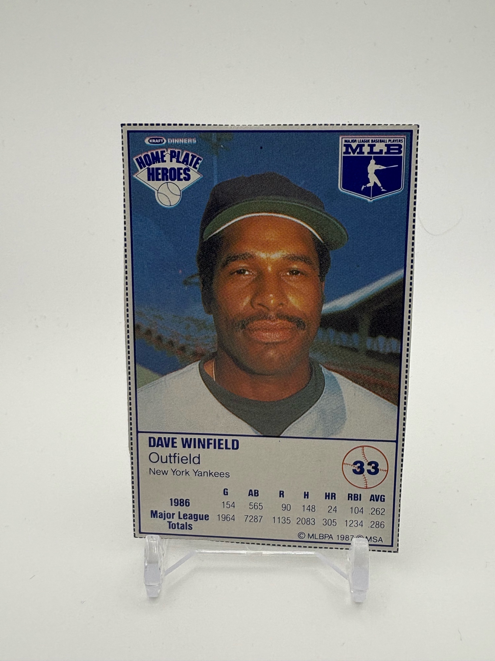 lot 356 image: 1987 Kraft Dinners Baseball Food Card Dave Winfield Minnesota Native and MLB Hall of Famer