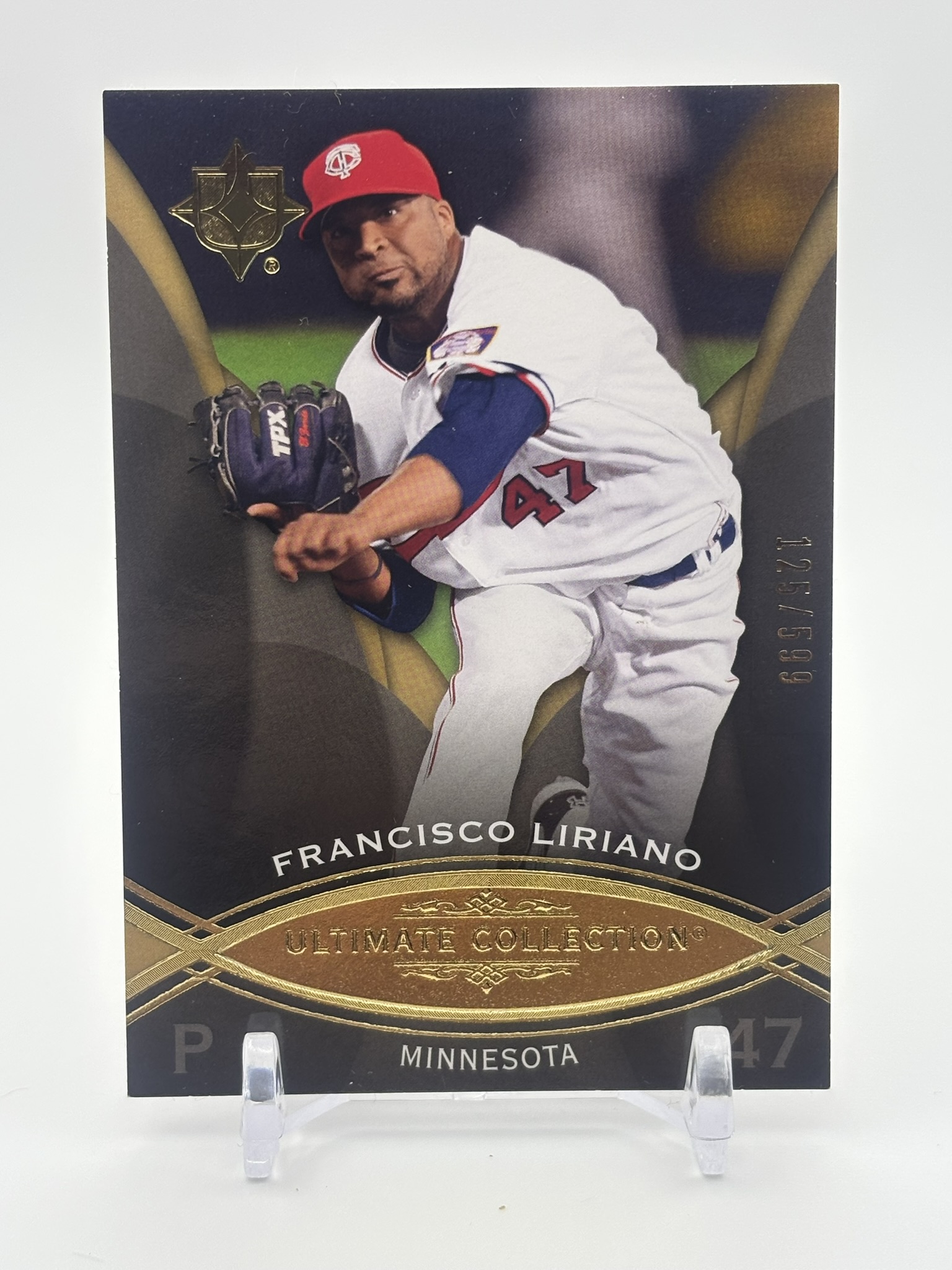 lot 519 image: 2009 Upper Deck Ultimate Collection - Francisco Liriano #33 599 Minnesota Twins