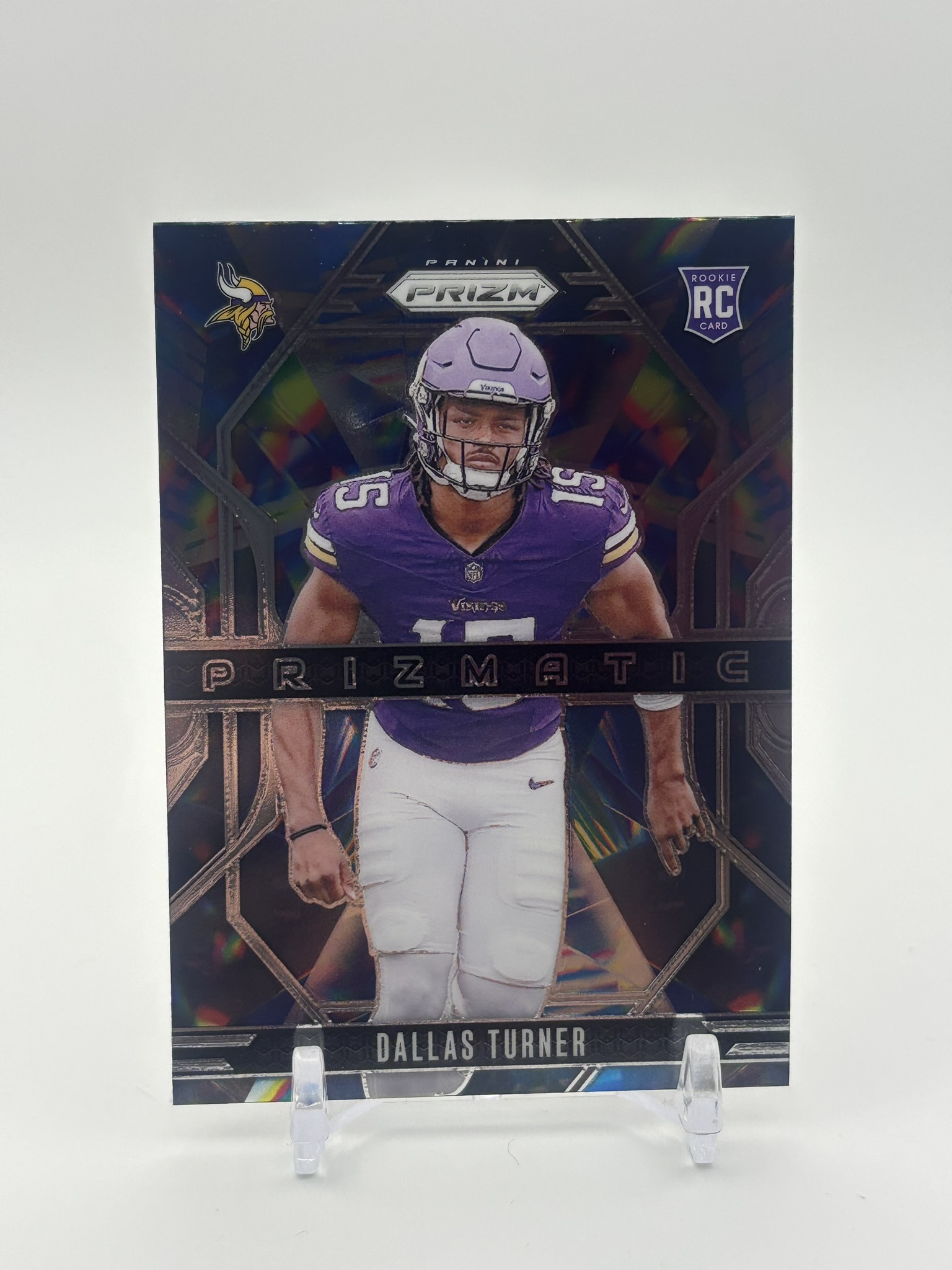 lot 538 image: 2024 Panini Prizm - Prizmatic Dallas Turner #17 Rookie Card Minnesota Vikings