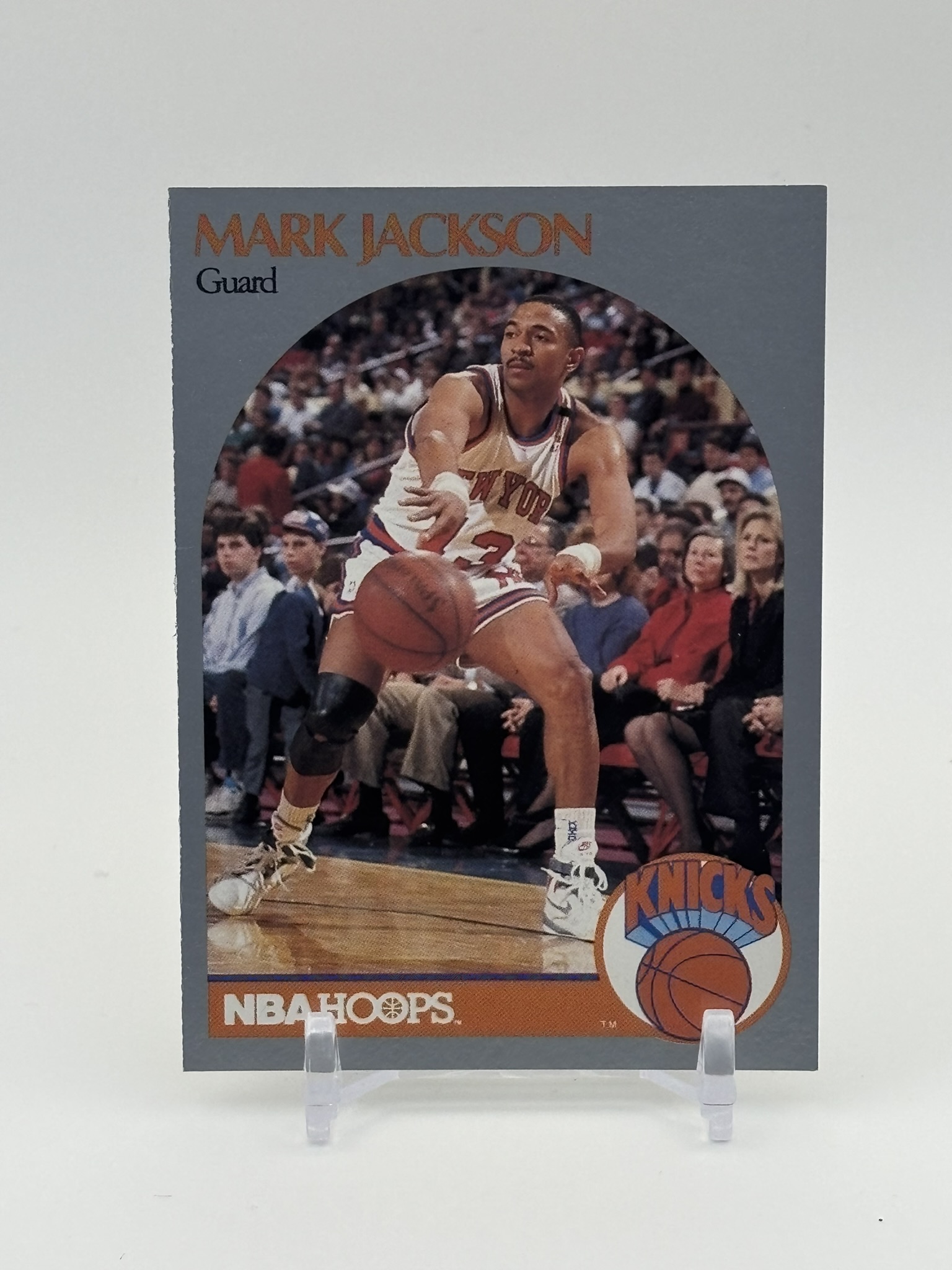lot 583 image: 1990-91 NBA Hoops - Mark Jackson #205 Famous Menendez Brothers in the Background Classic 1990s Collectible Card