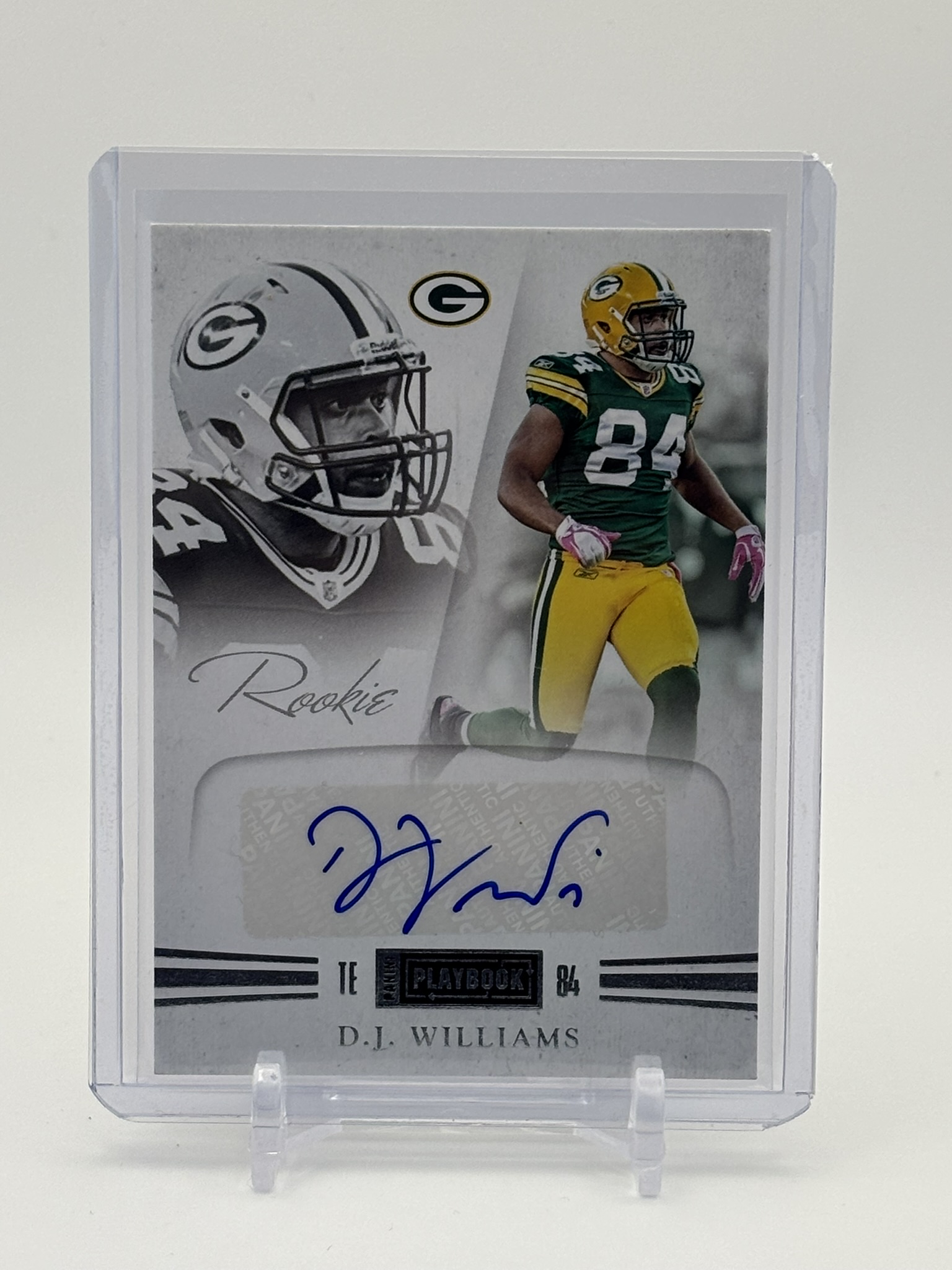 lot 596 image: 2011 Panini Playbook - Rookie D.J. Williams Autographed Card #d 39299
